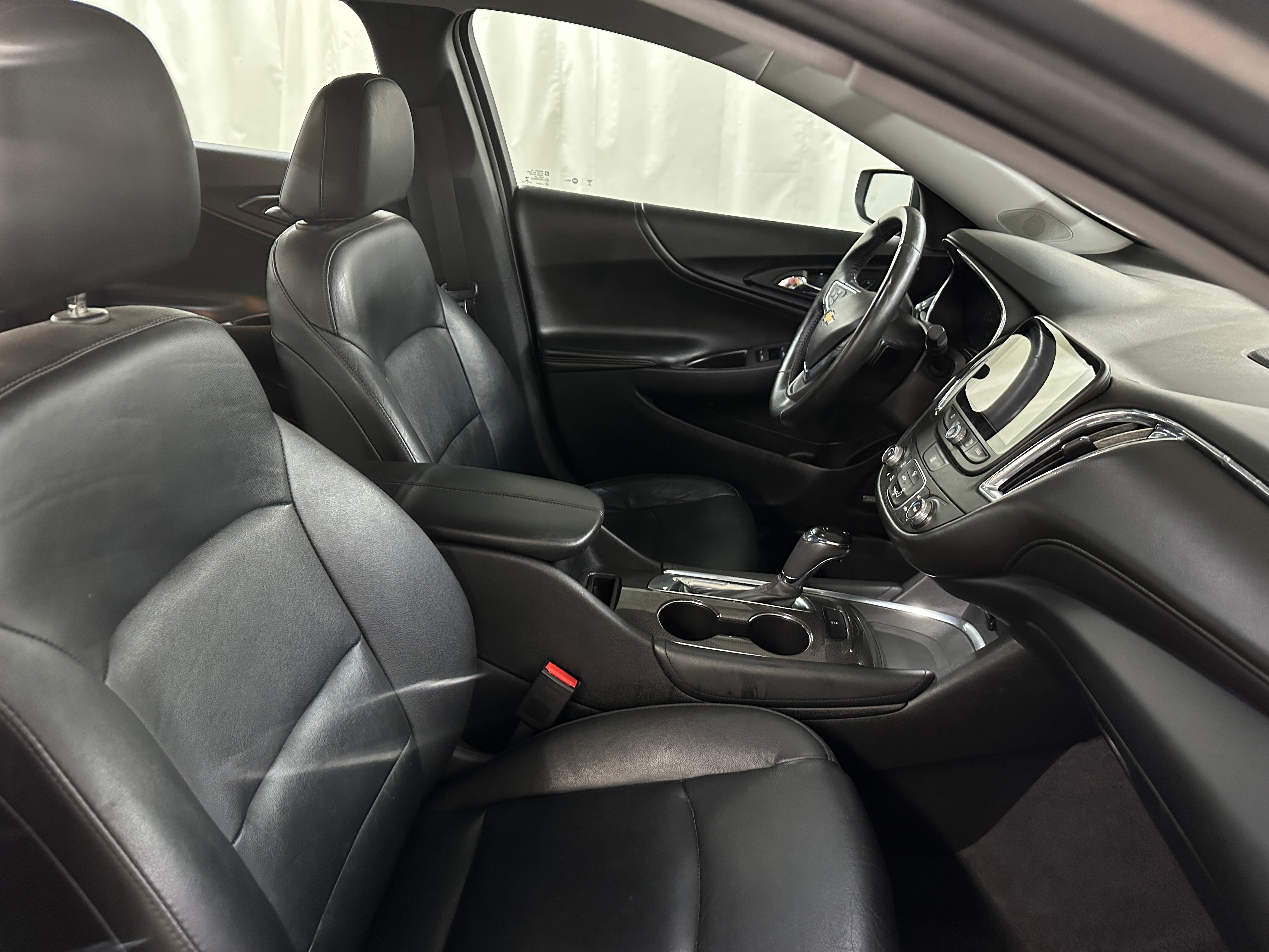 2017 Chevrolet Malibu LT 2