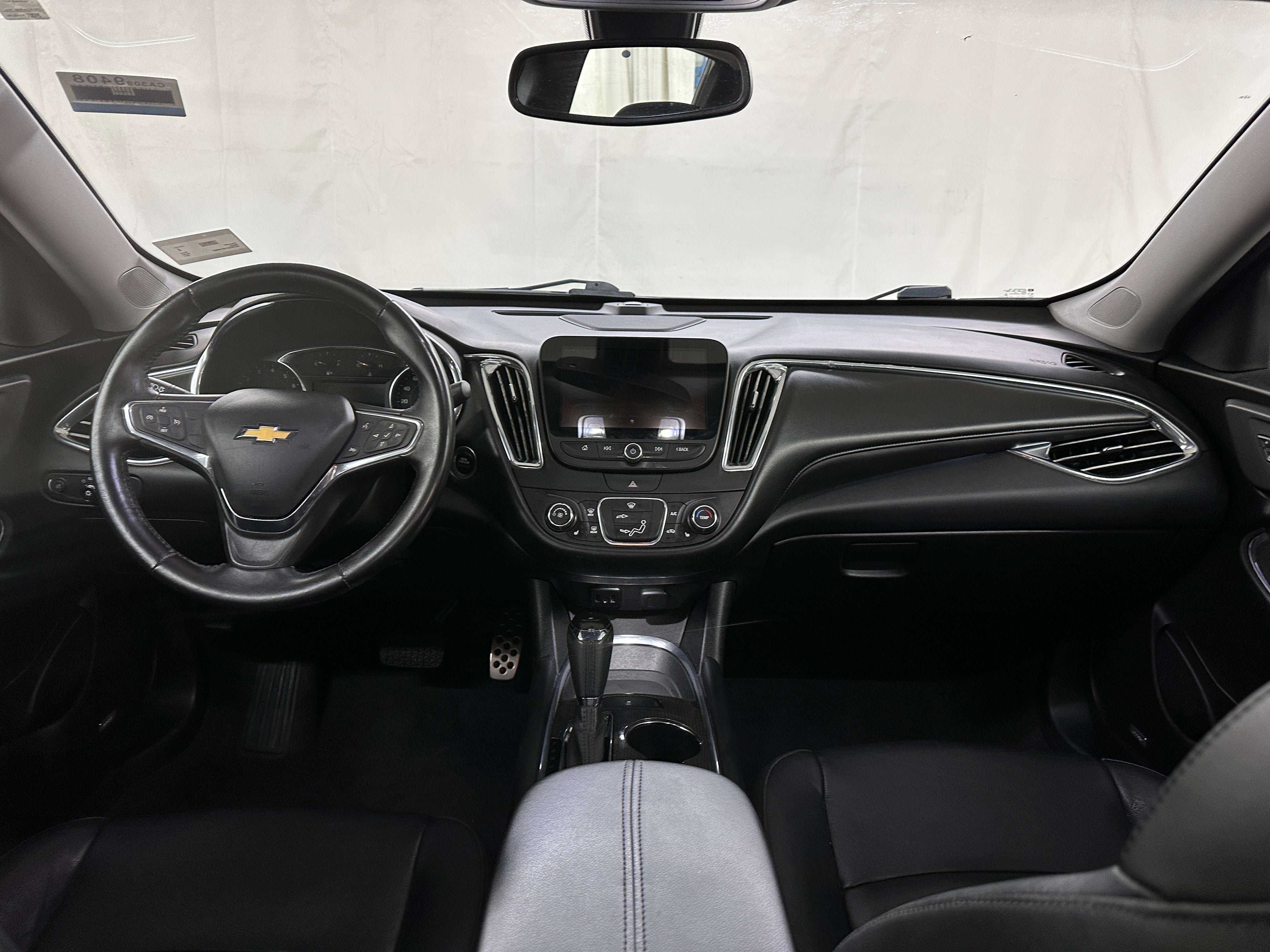2017 Chevrolet Malibu LT 3