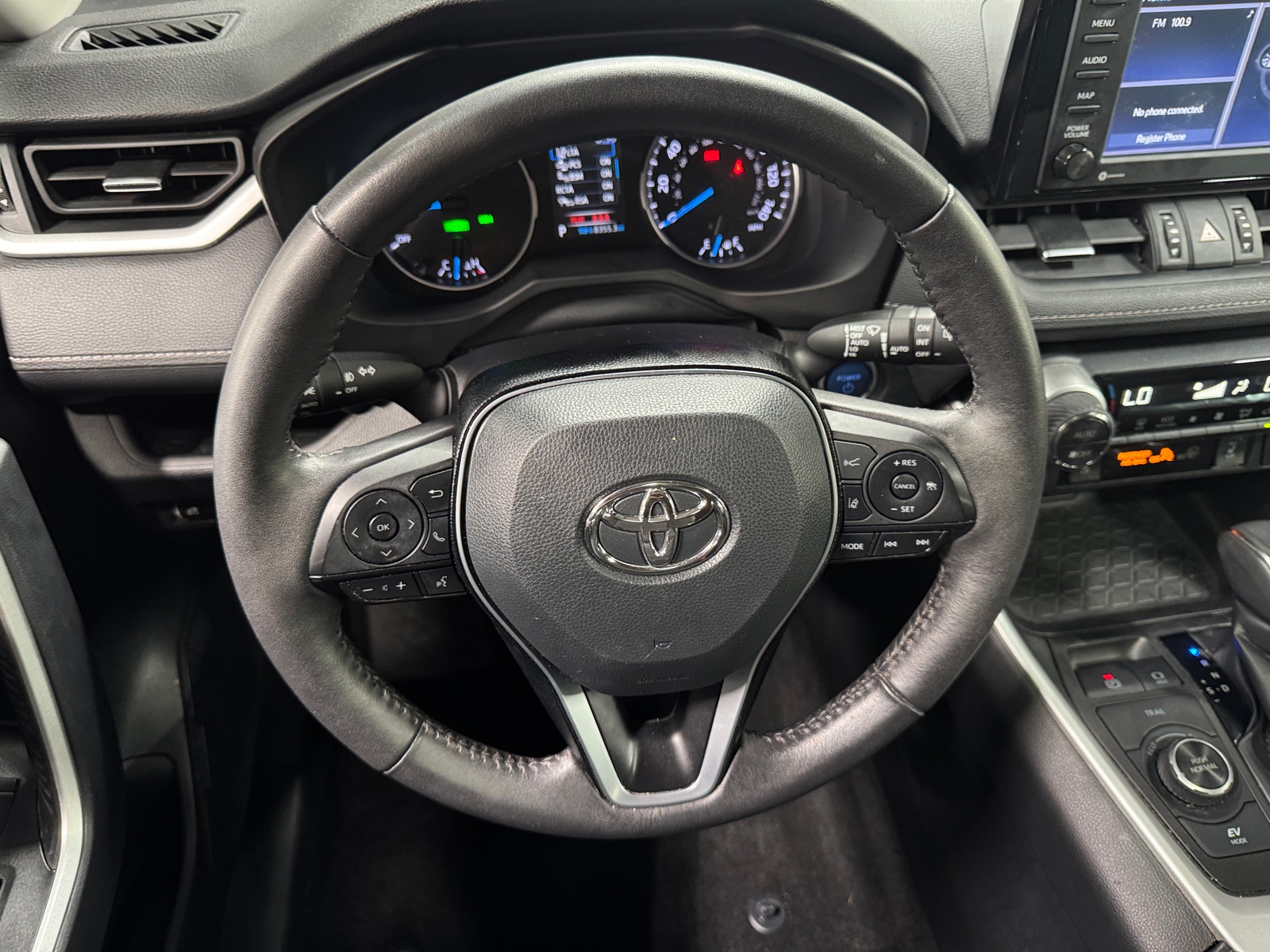 Thumbnail: 2021 Toyota RAV4 - 4