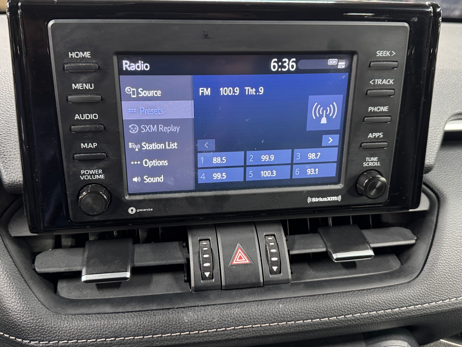 Thumbnail: 2021 Toyota RAV4 - 3