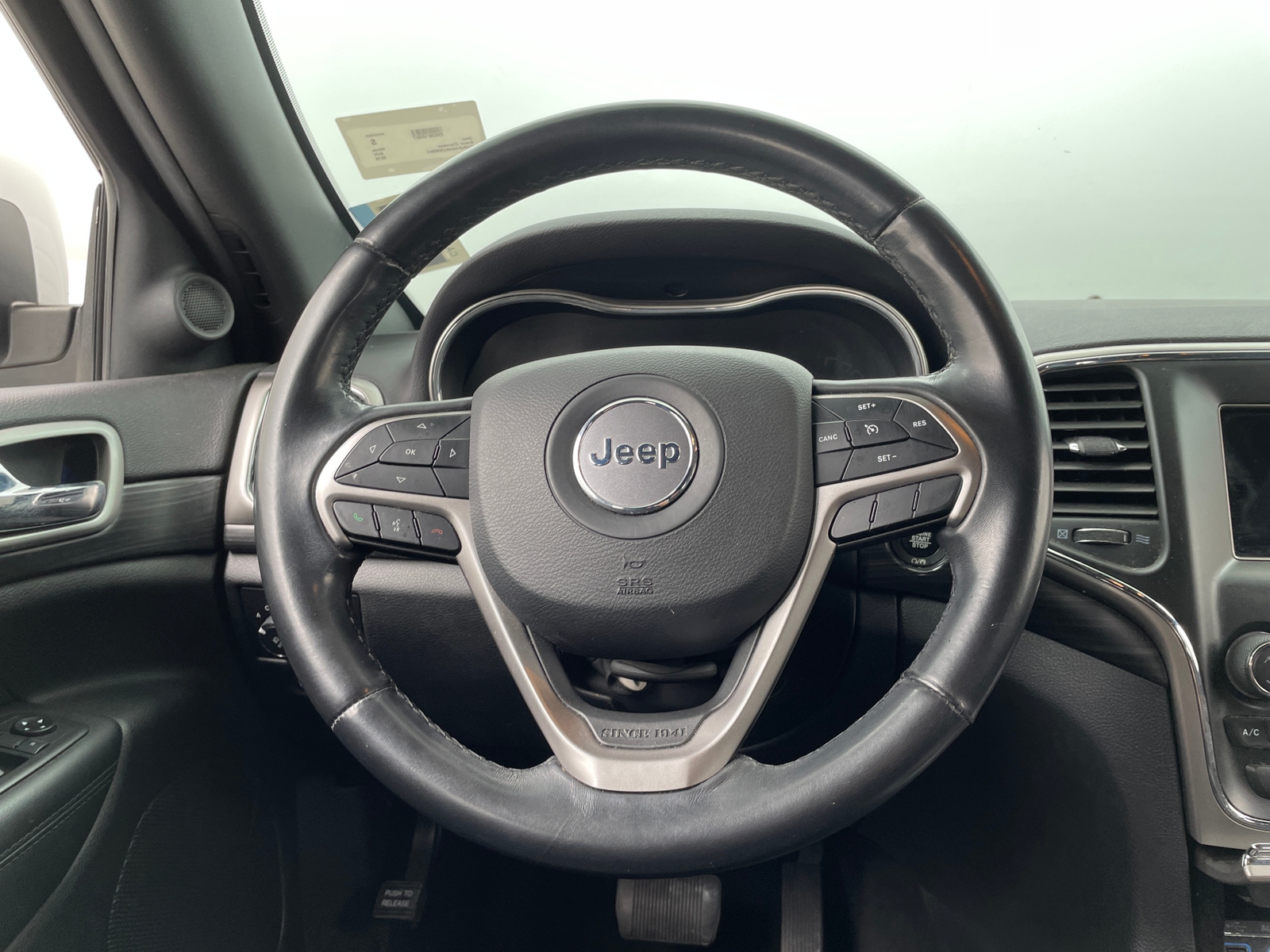Thumbnail: 2019 Jeep Grand Cherokee - 5