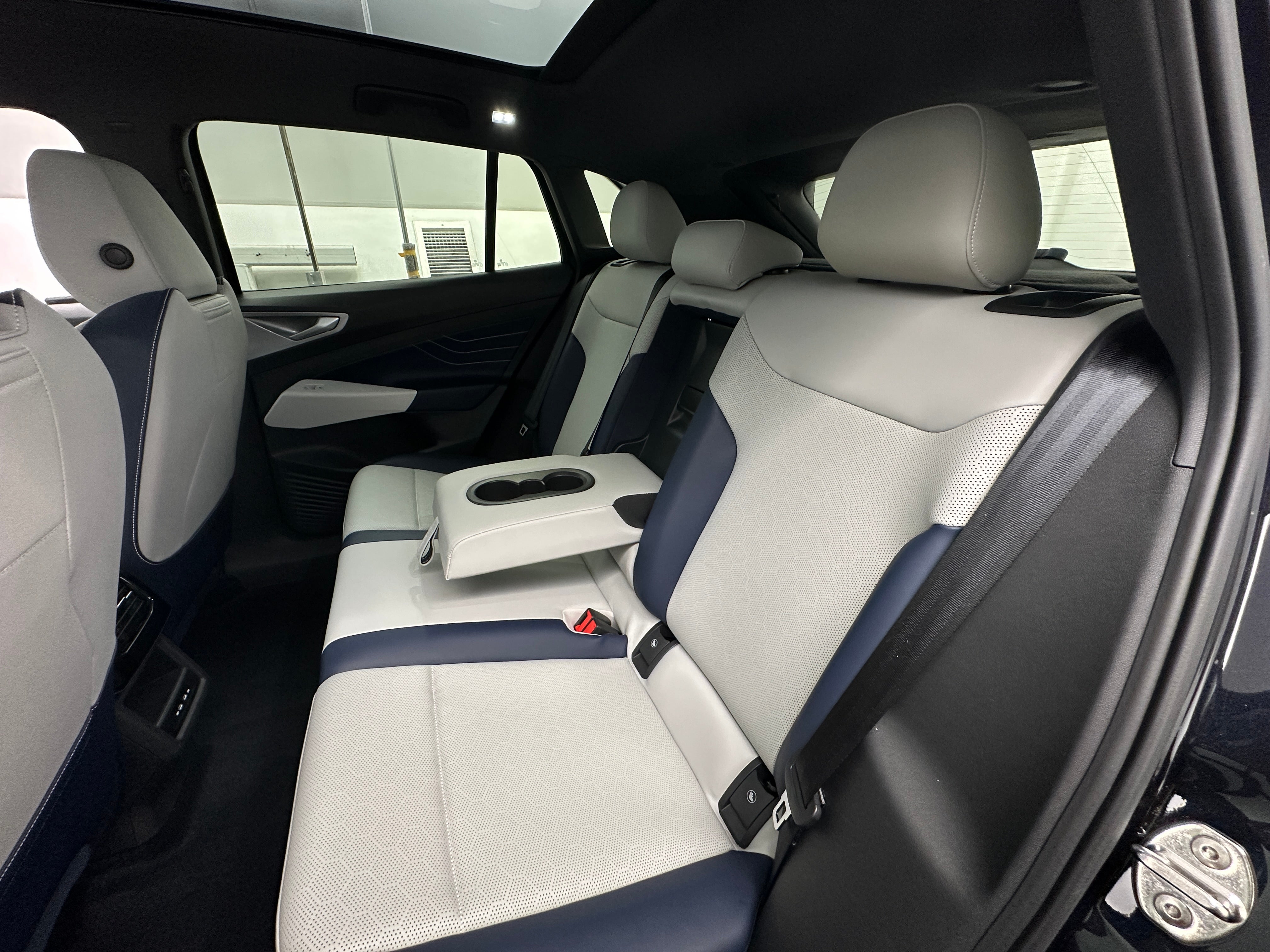 2023 Volkswagen ID.4 Pro S 5