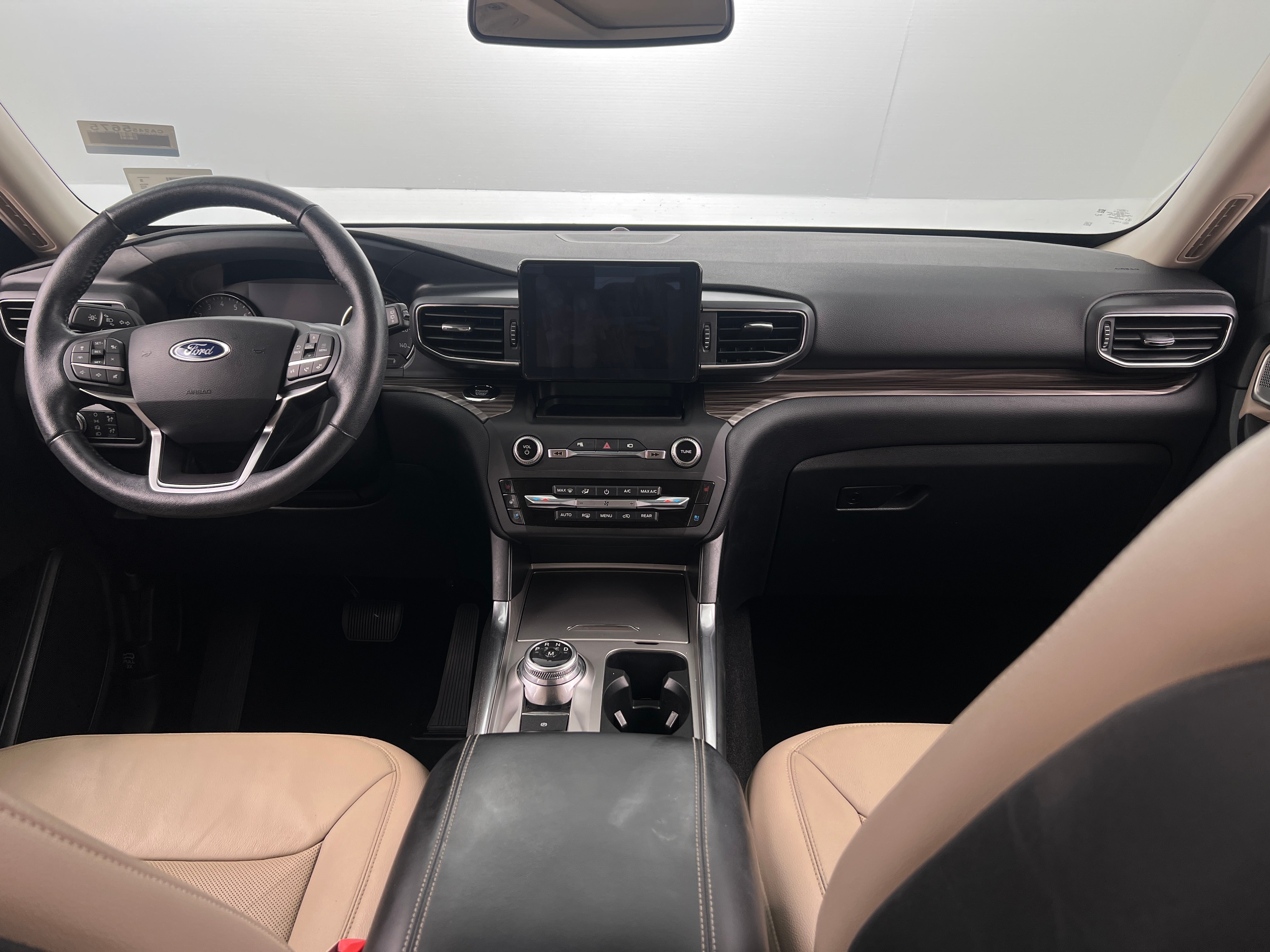 2020 Ford Explorer Limited 2