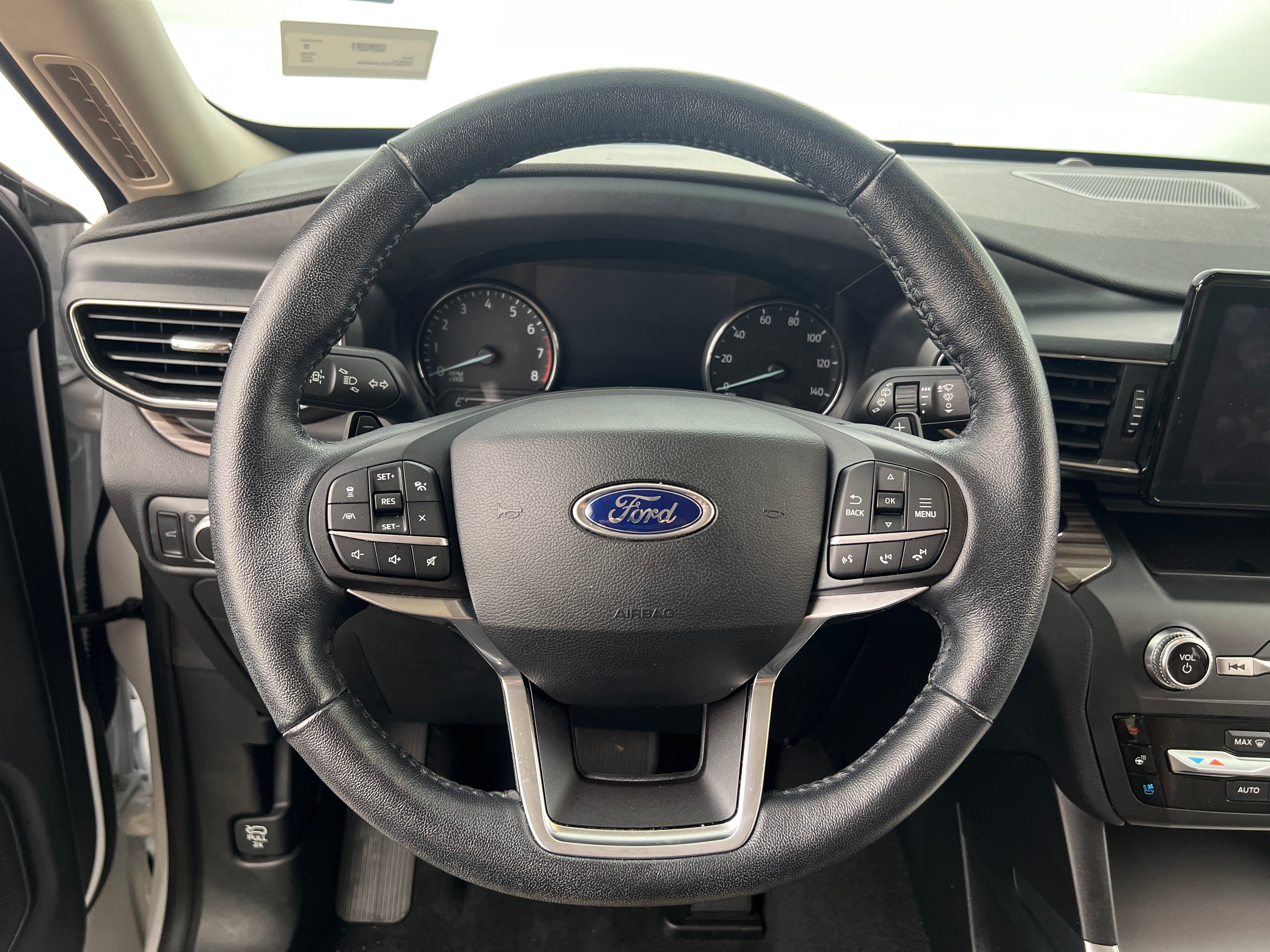 2020 Ford Explorer Limited 4