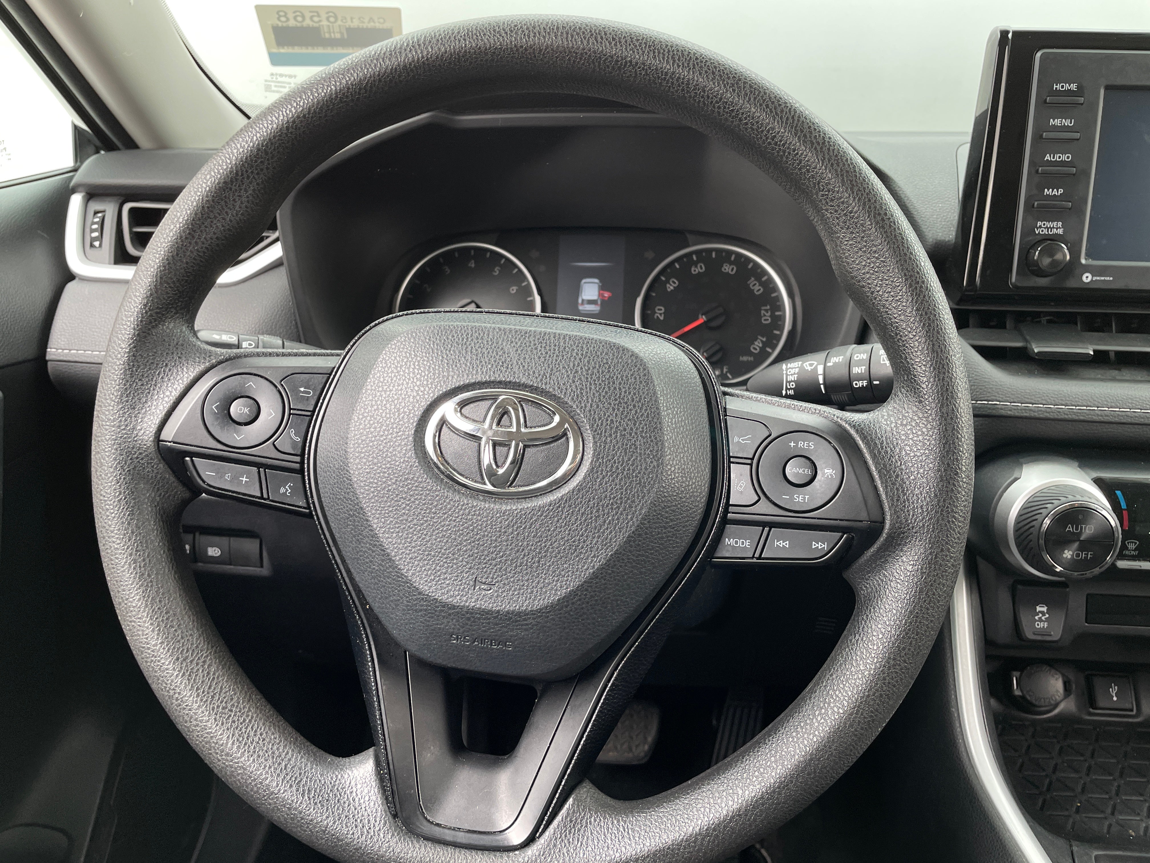 2021 Toyota RAV4 XLE 5