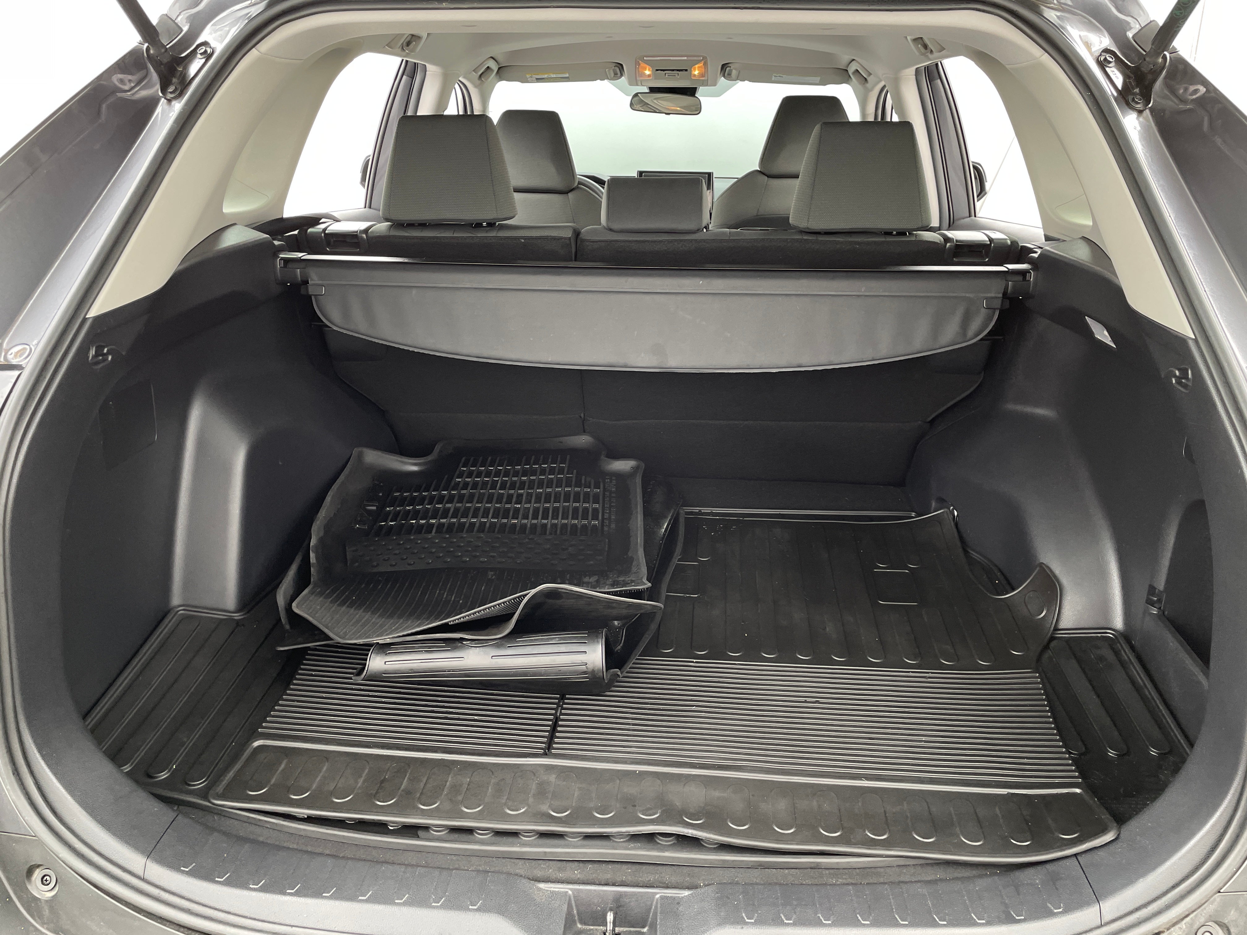 2021 Toyota RAV4 XLE 7