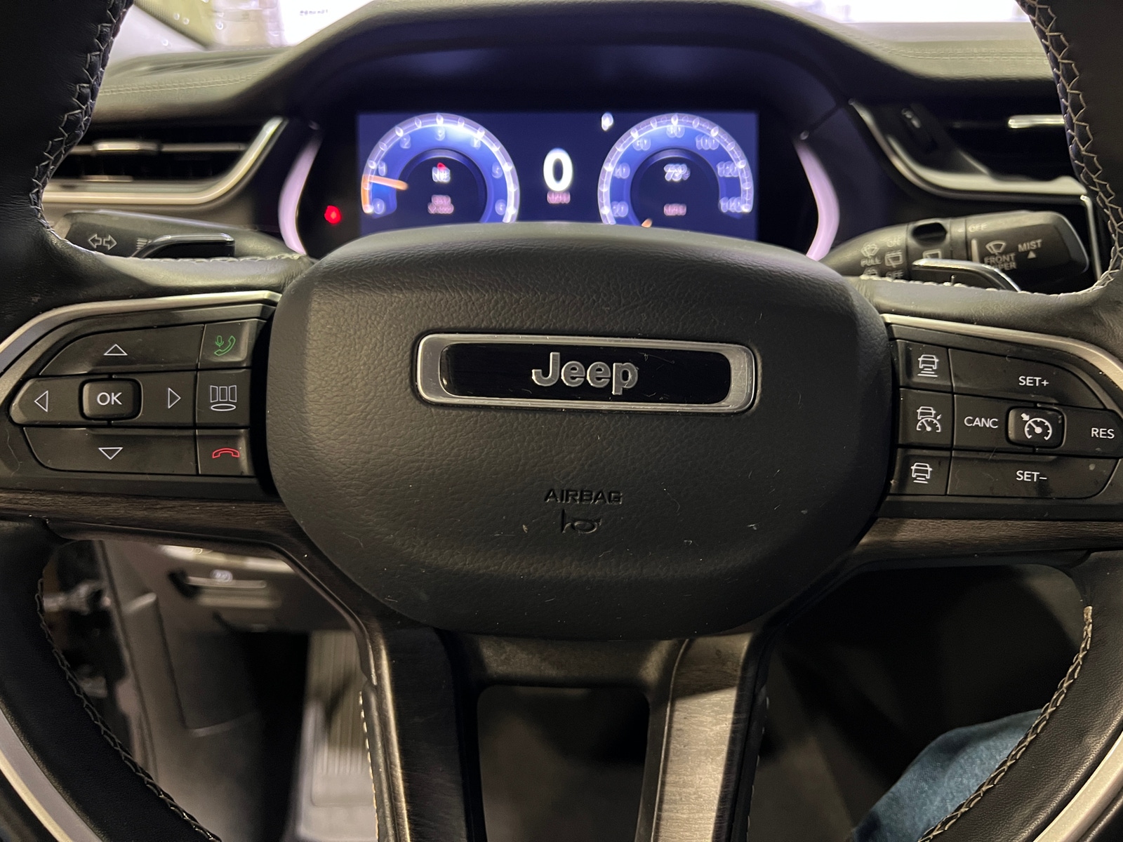 Thumbnail: 2021 Jeep Grand Cherokee L - 4