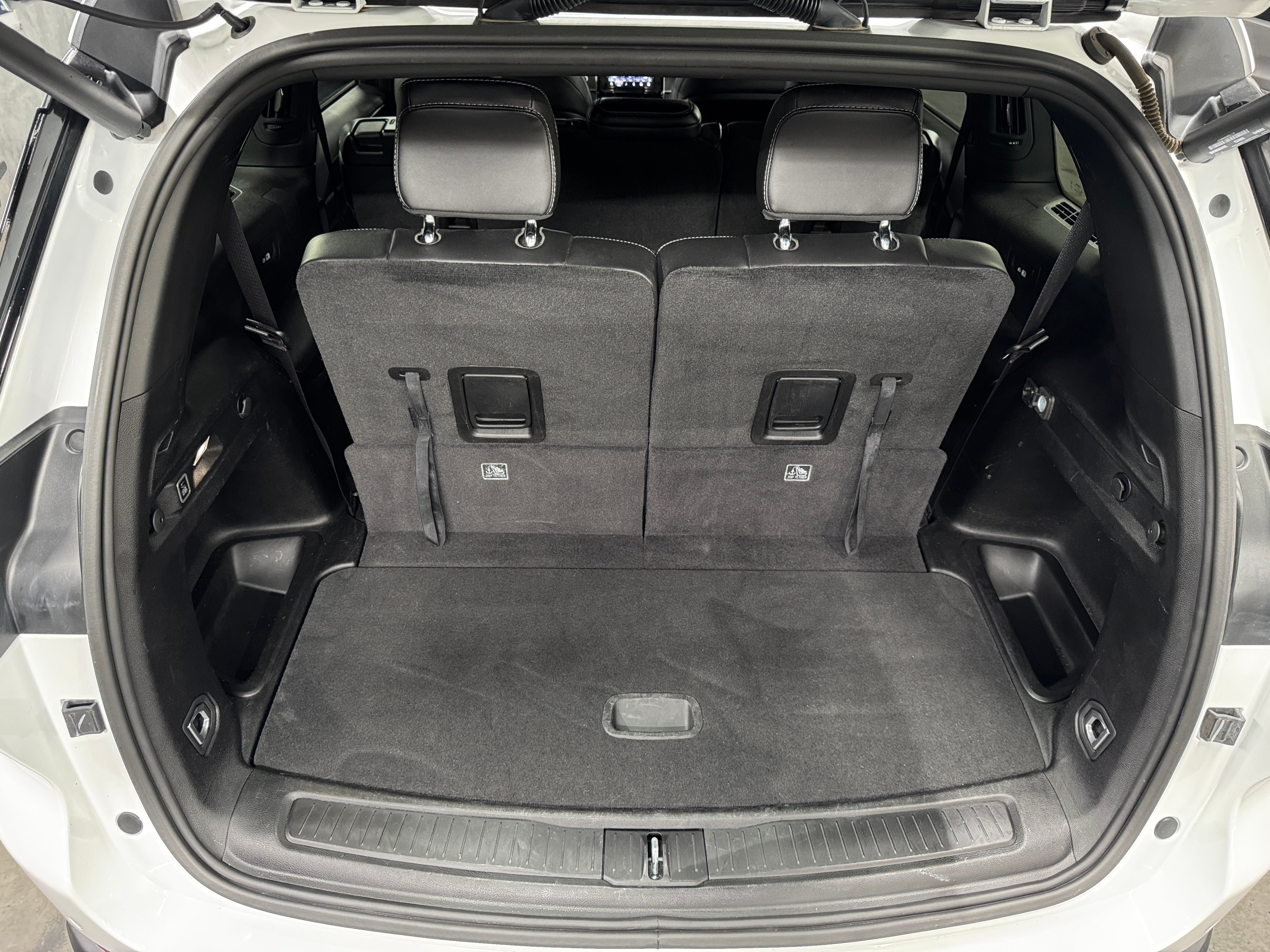 2023 Jeep Grand Cherokee L Altitude 6