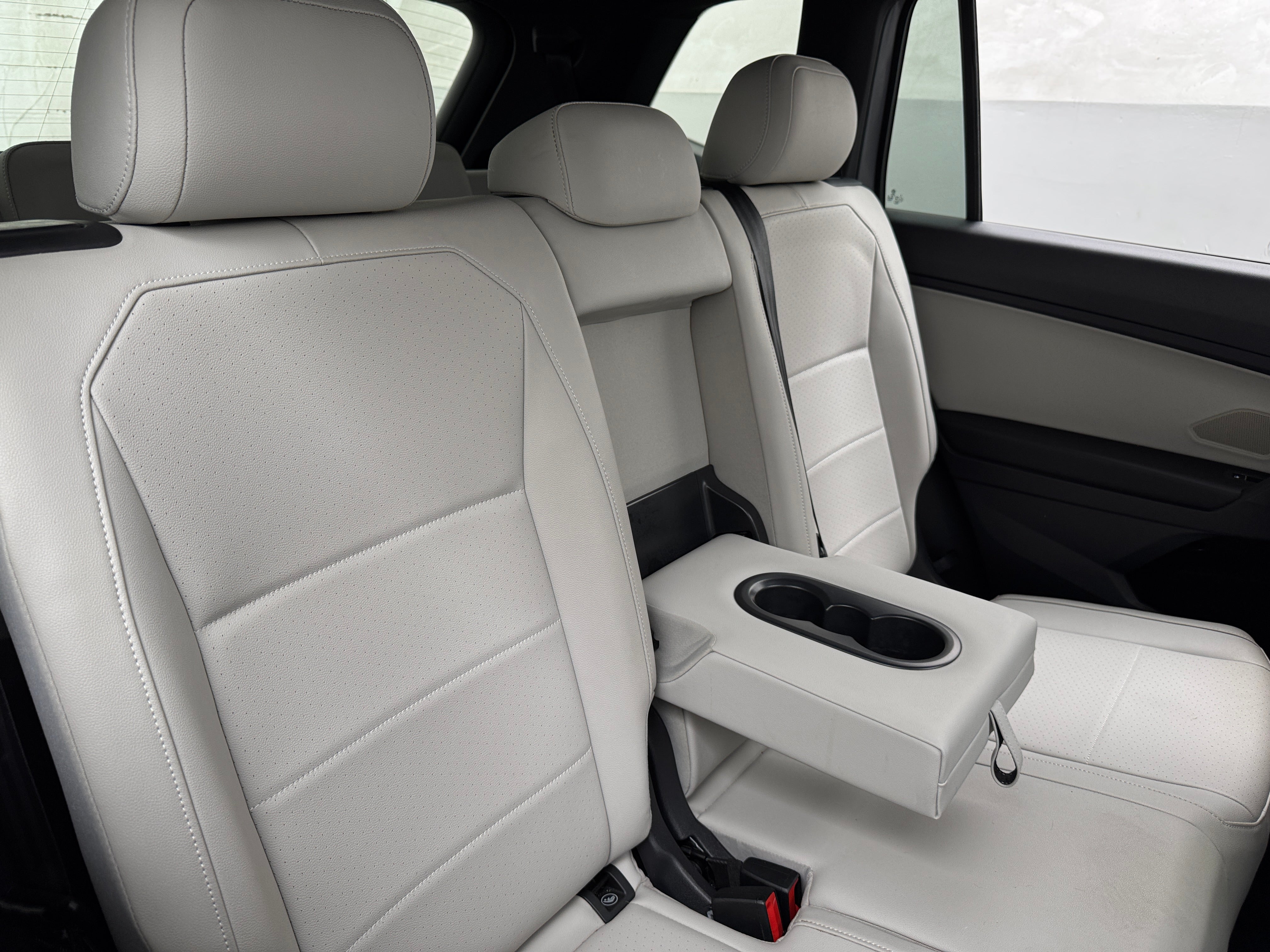 2021 Volkswagen Tiguan SE R-Line Black 5