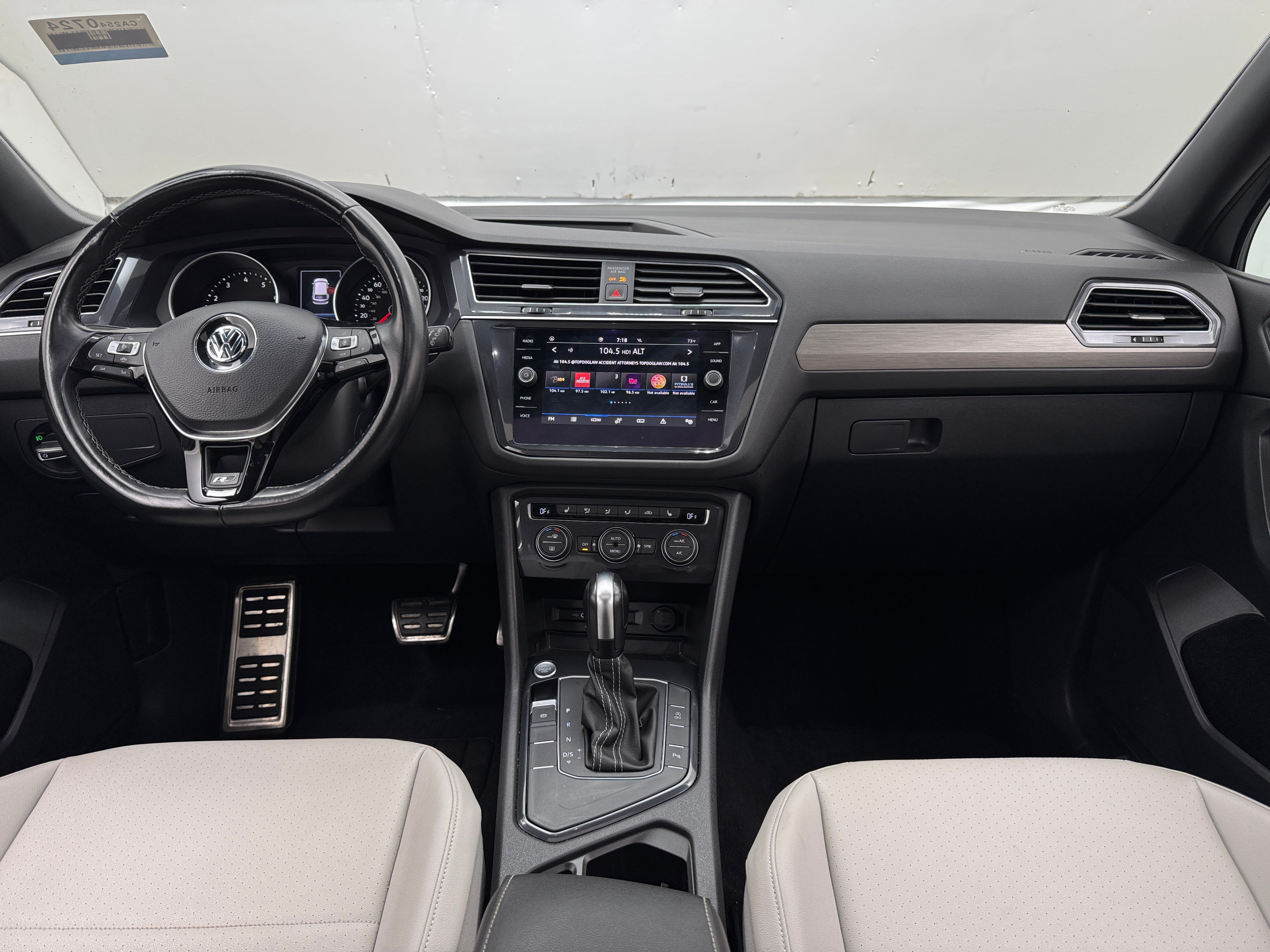 2021 Volkswagen Tiguan SE R-Line Black 2