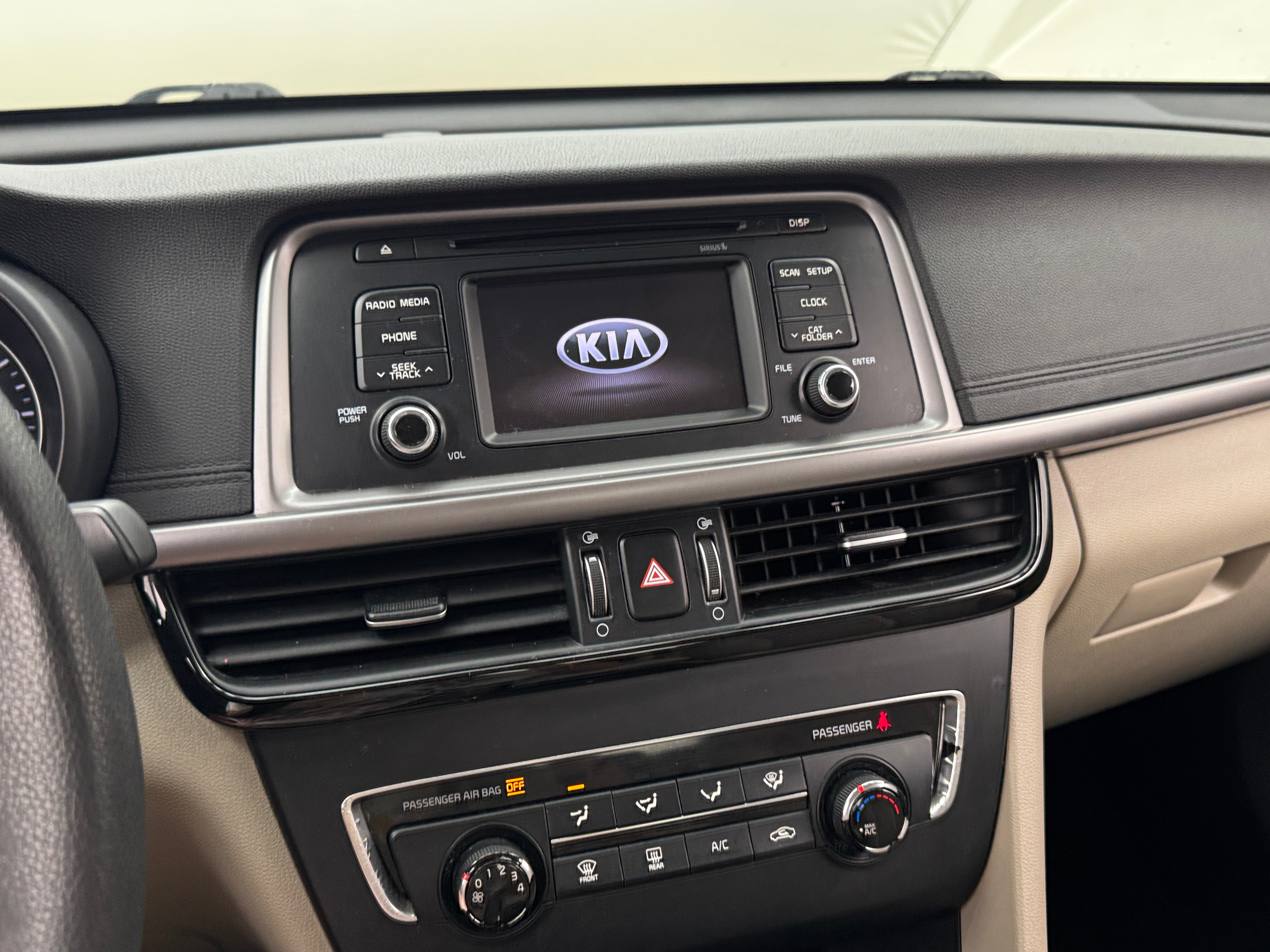 2017 Kia Optima LX 4