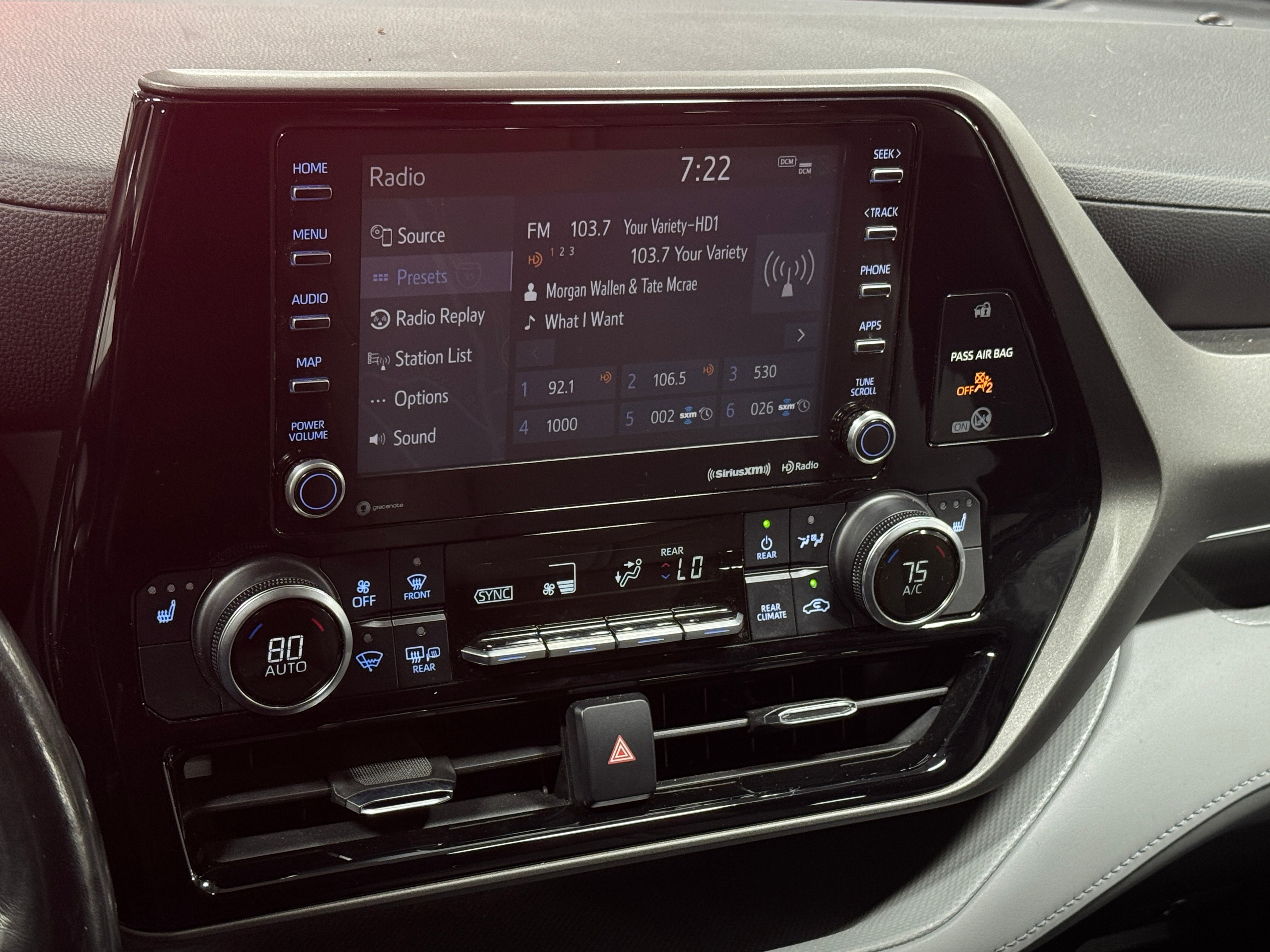 2020 Toyota Highlander XLE 4