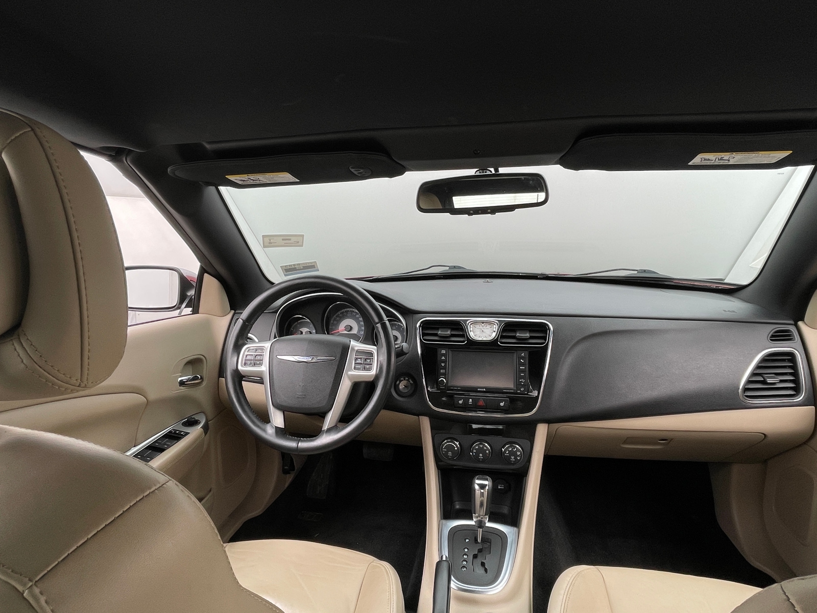 Thumbnail: 2012 Chrysler 200 - 2