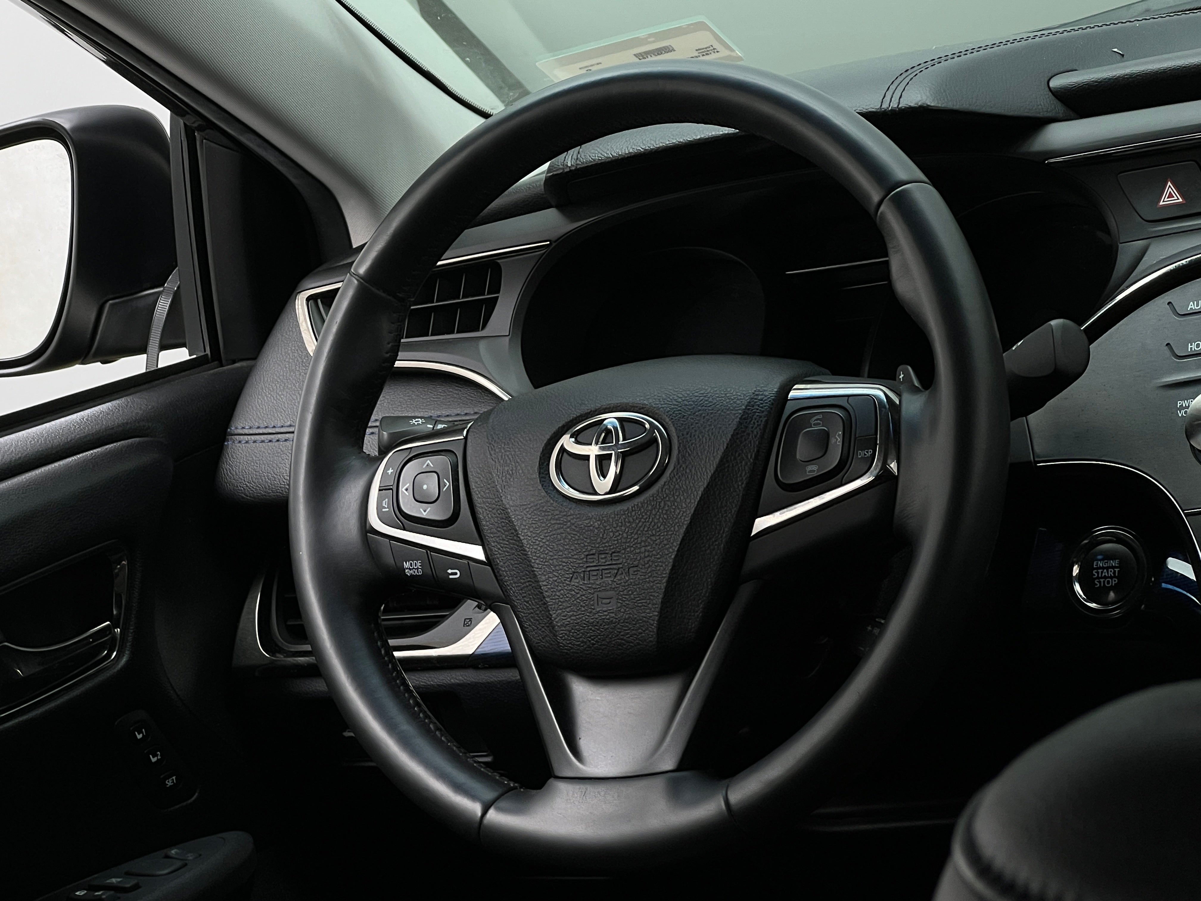 Thumbnail: 2015 Toyota Avalon - 4