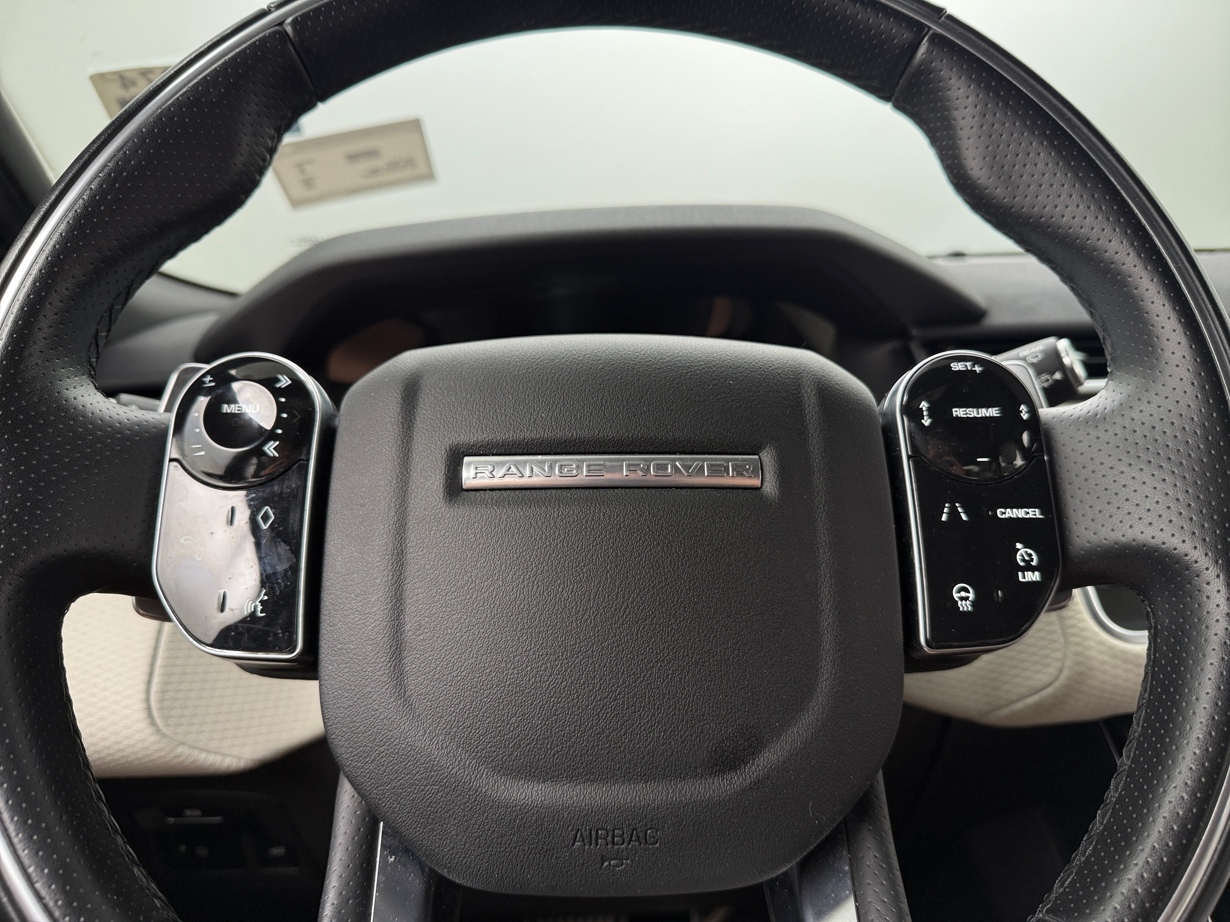Thumbnail: 2020 Land Rover Range Rover Velar - 4