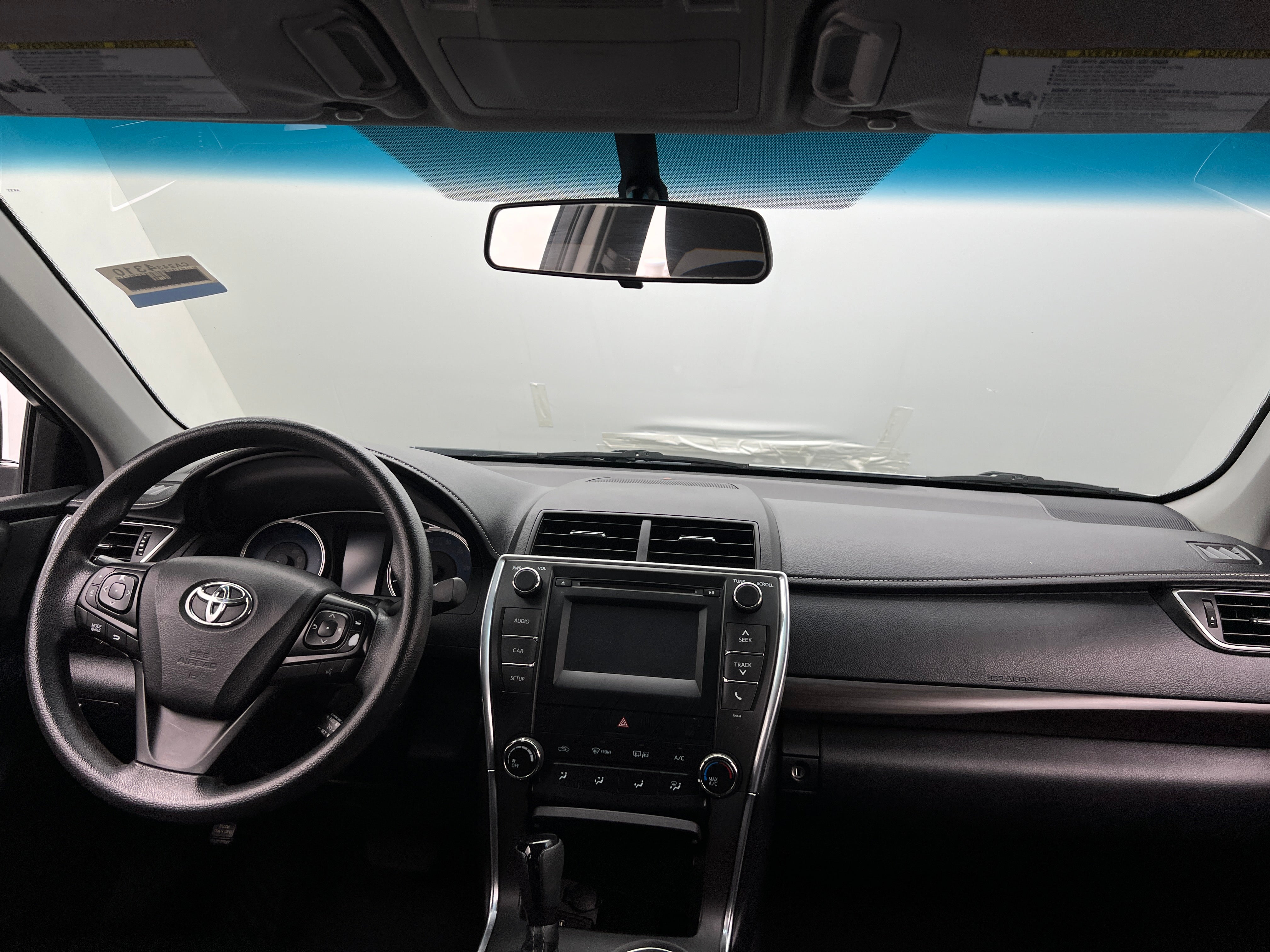 2016 Toyota Camry LE 3