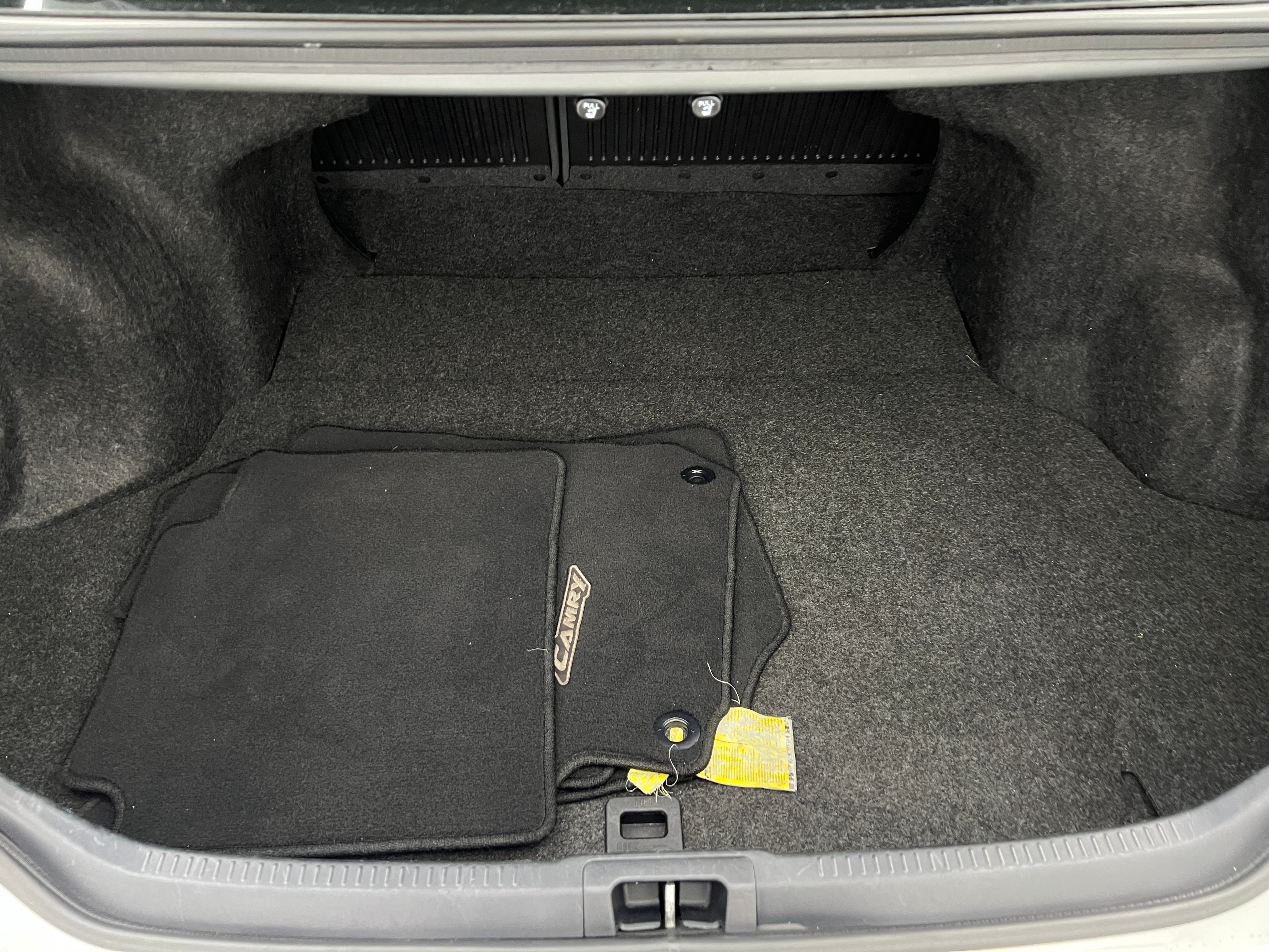 2016 Toyota Camry LE 7