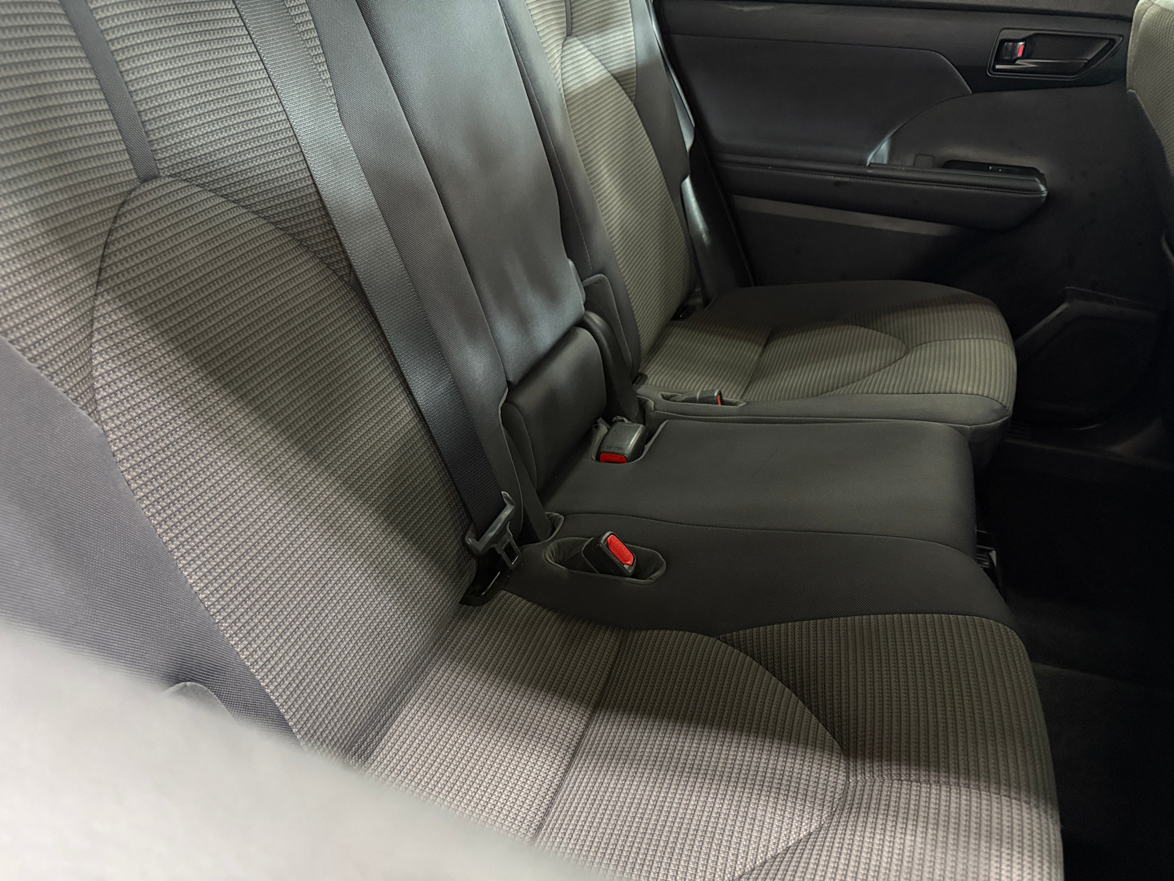 2023 Toyota Highlander LE 6