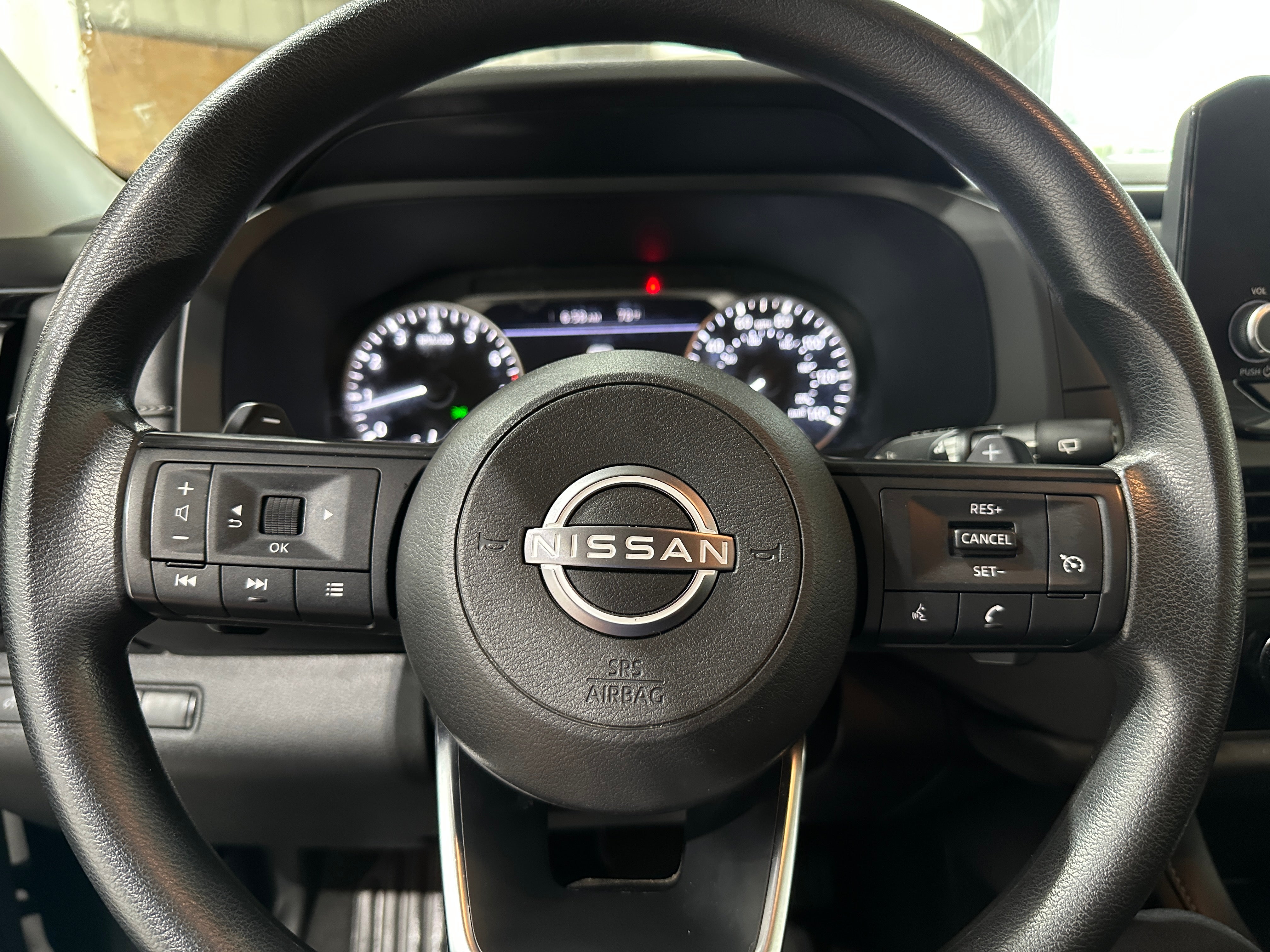 2023 Nissan Pathfinder S 5