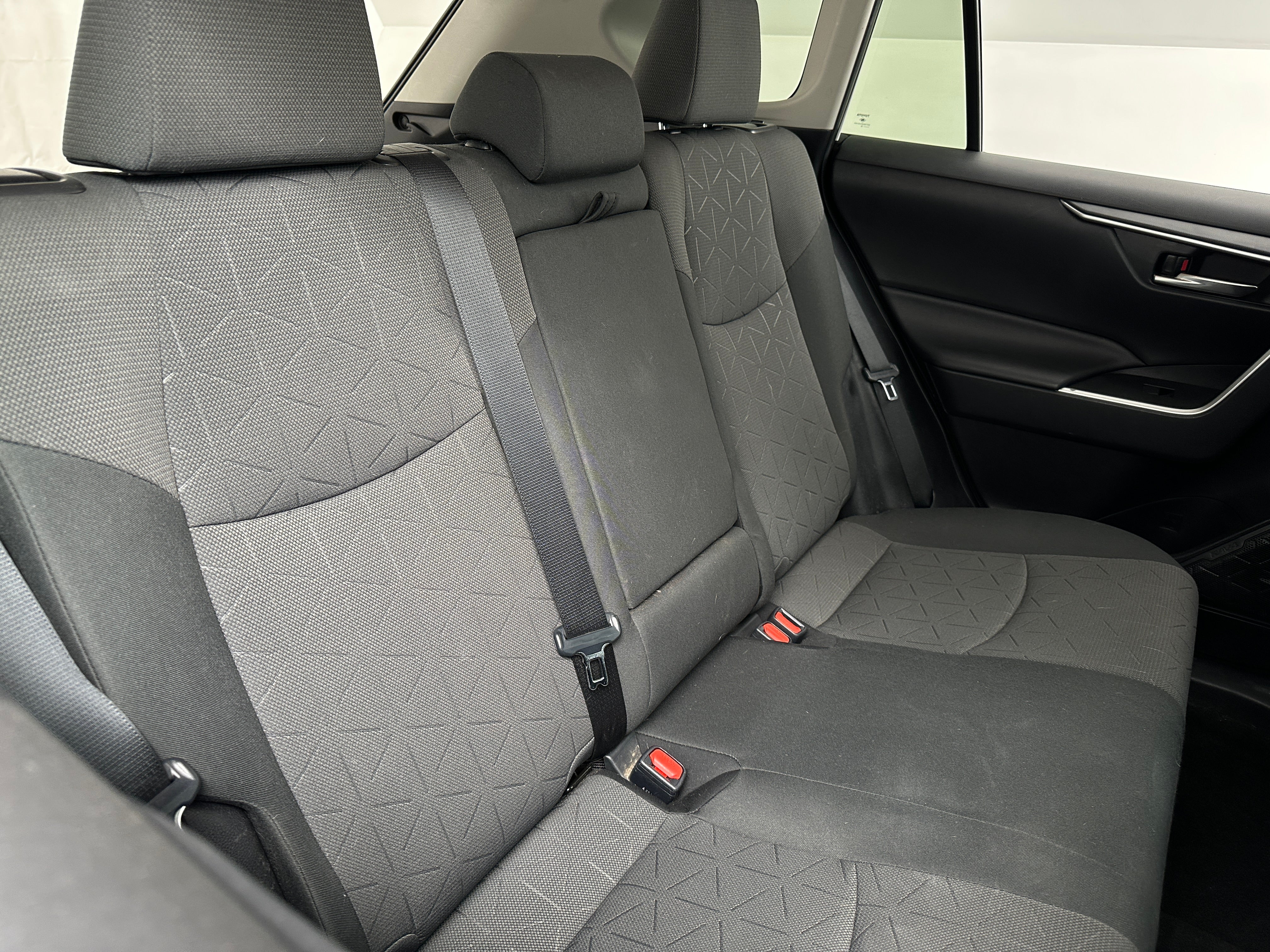 2019 Toyota RAV4 XLE 6