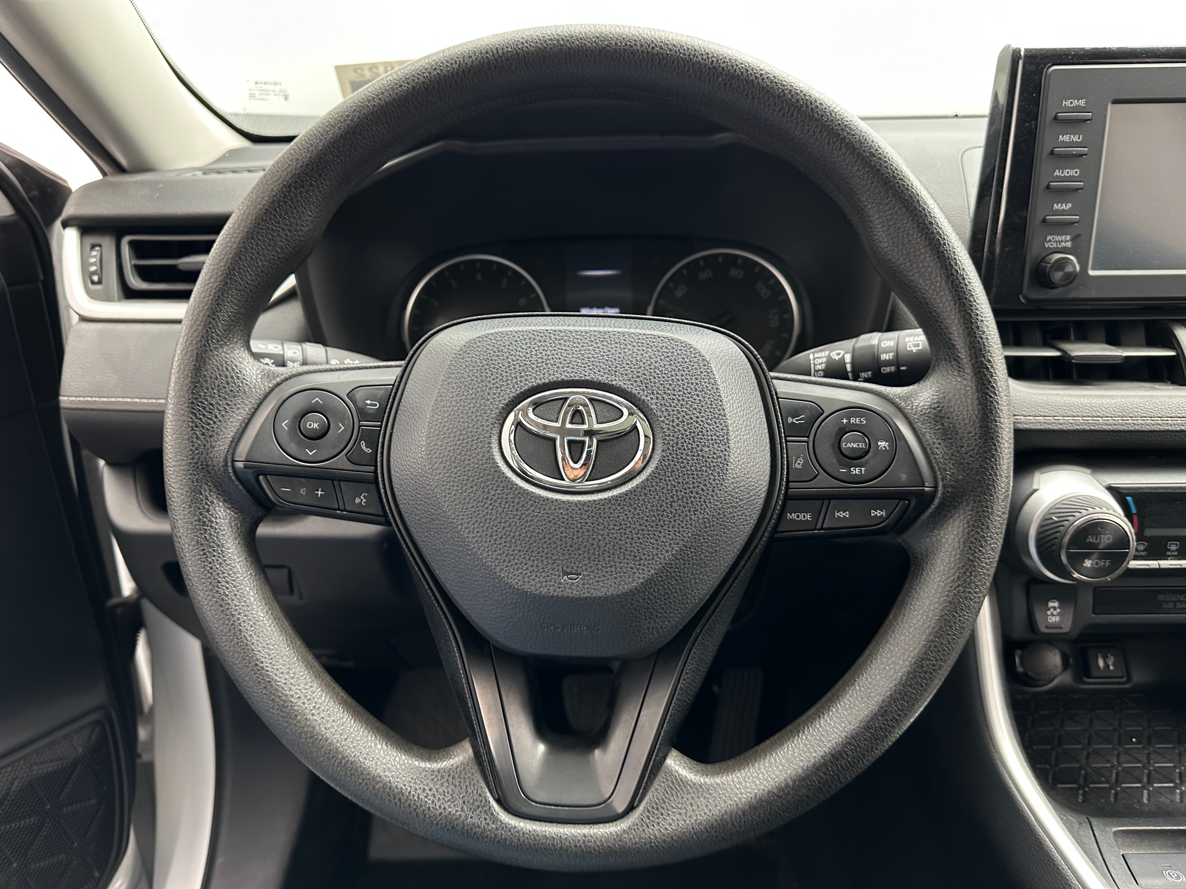 2019 Toyota RAV4 XLE 5