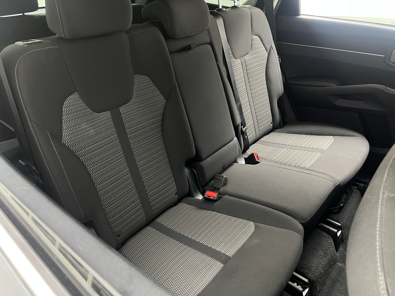 Thumbnail: 2023 Kia Sorento - 6