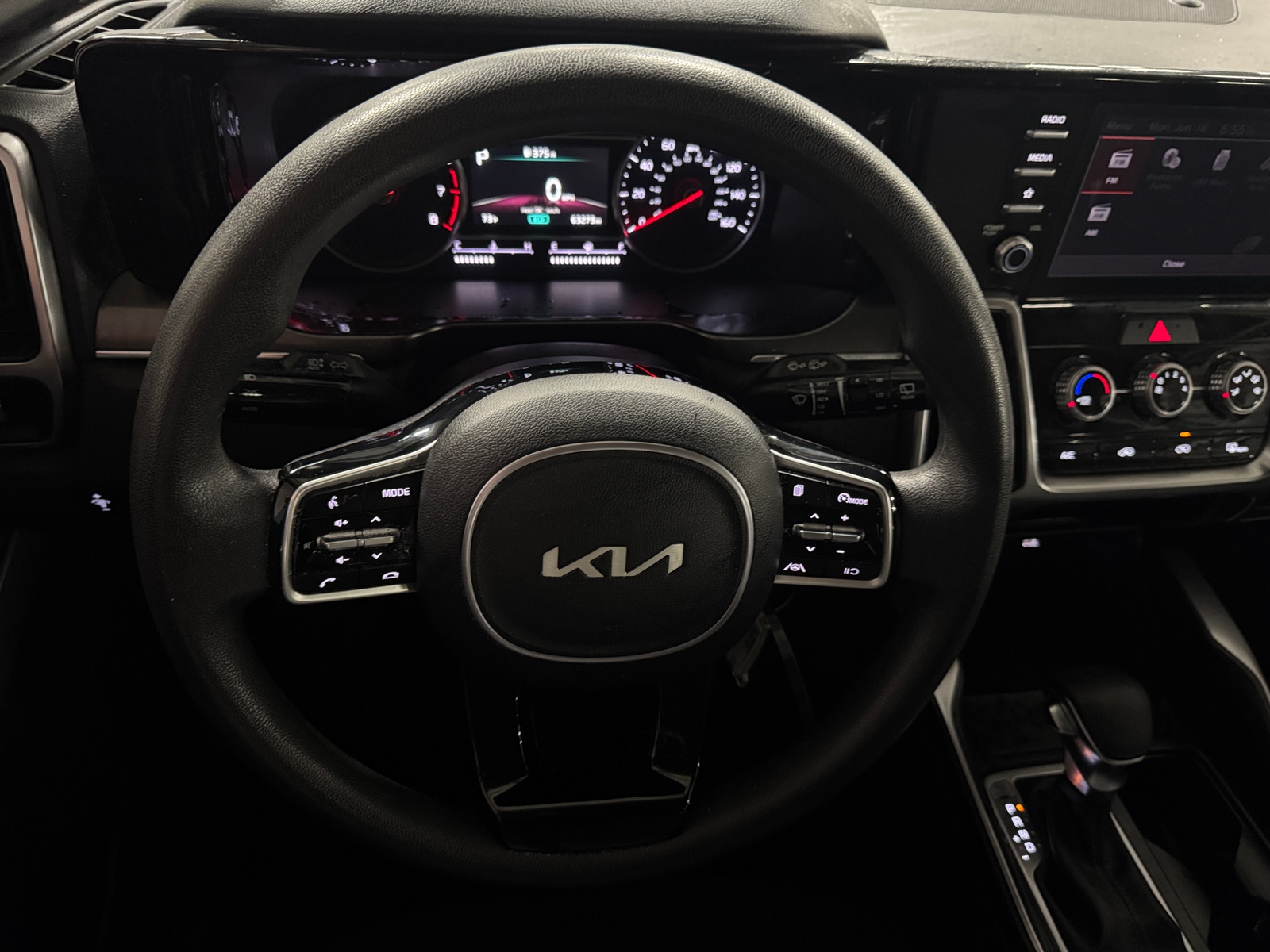 Thumbnail: 2023 Kia Sorento - 5