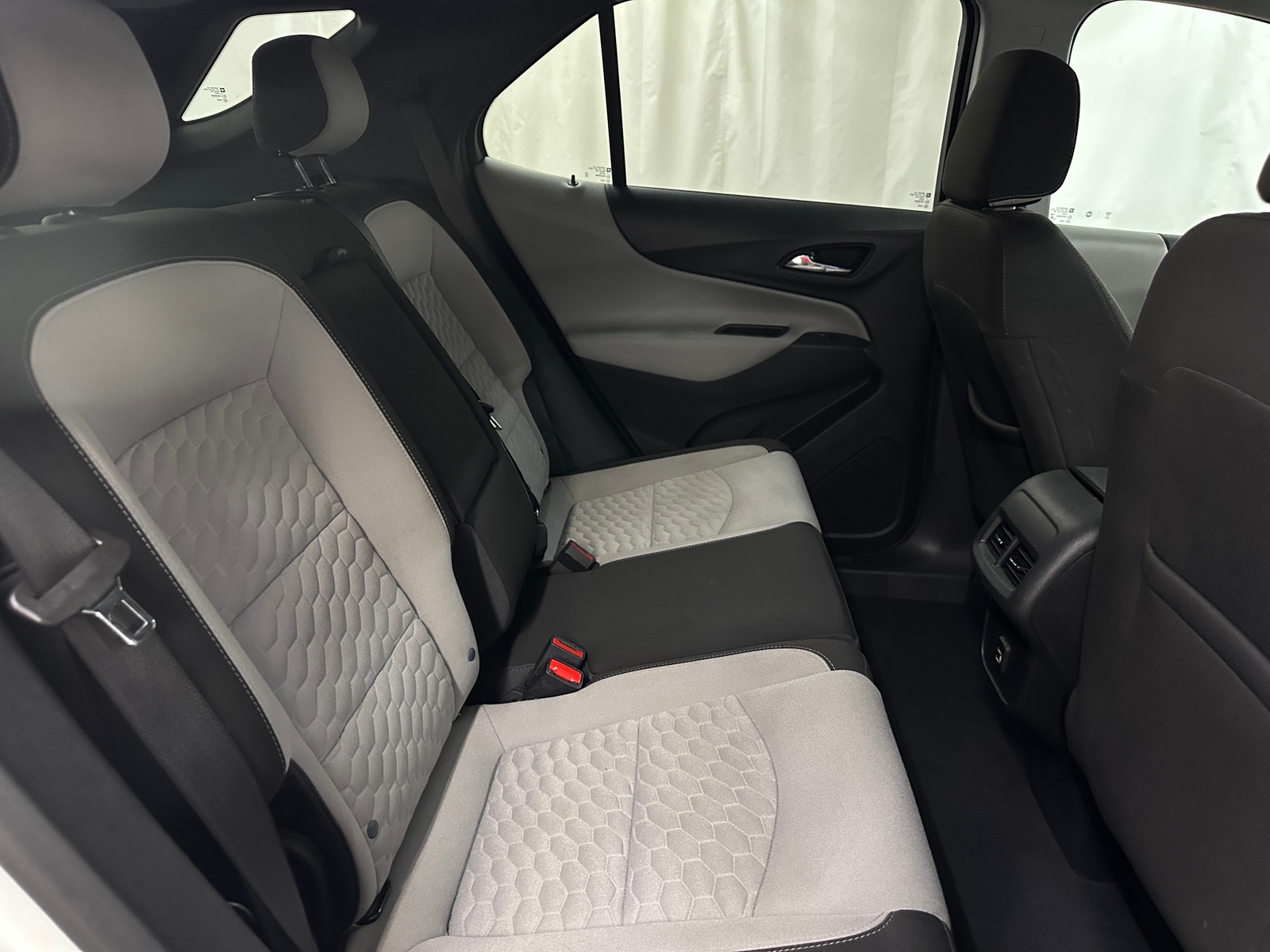 Thumbnail: 2021 Chevrolet Equinox - 6