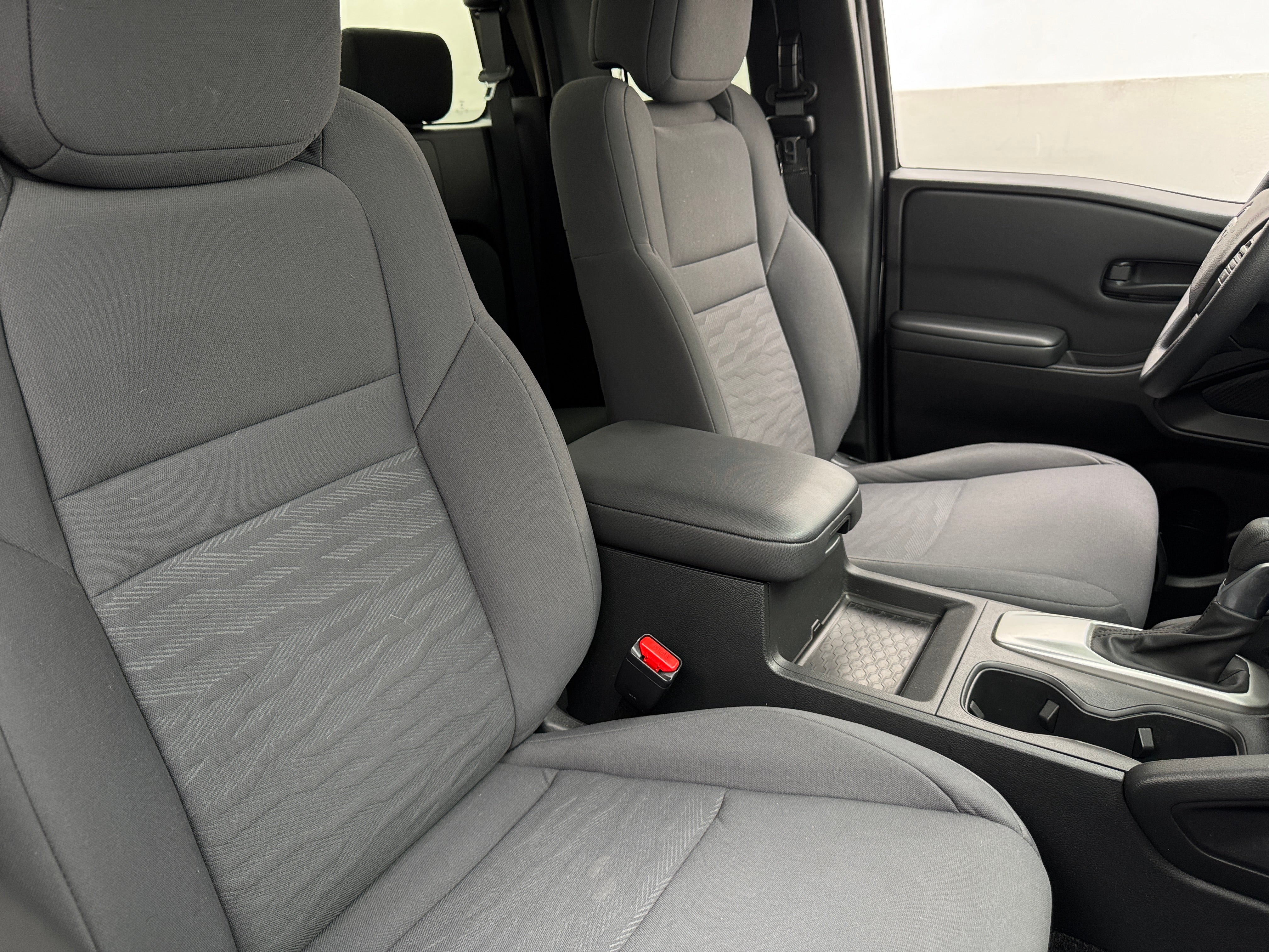 2023 Nissan Frontier S/C 2