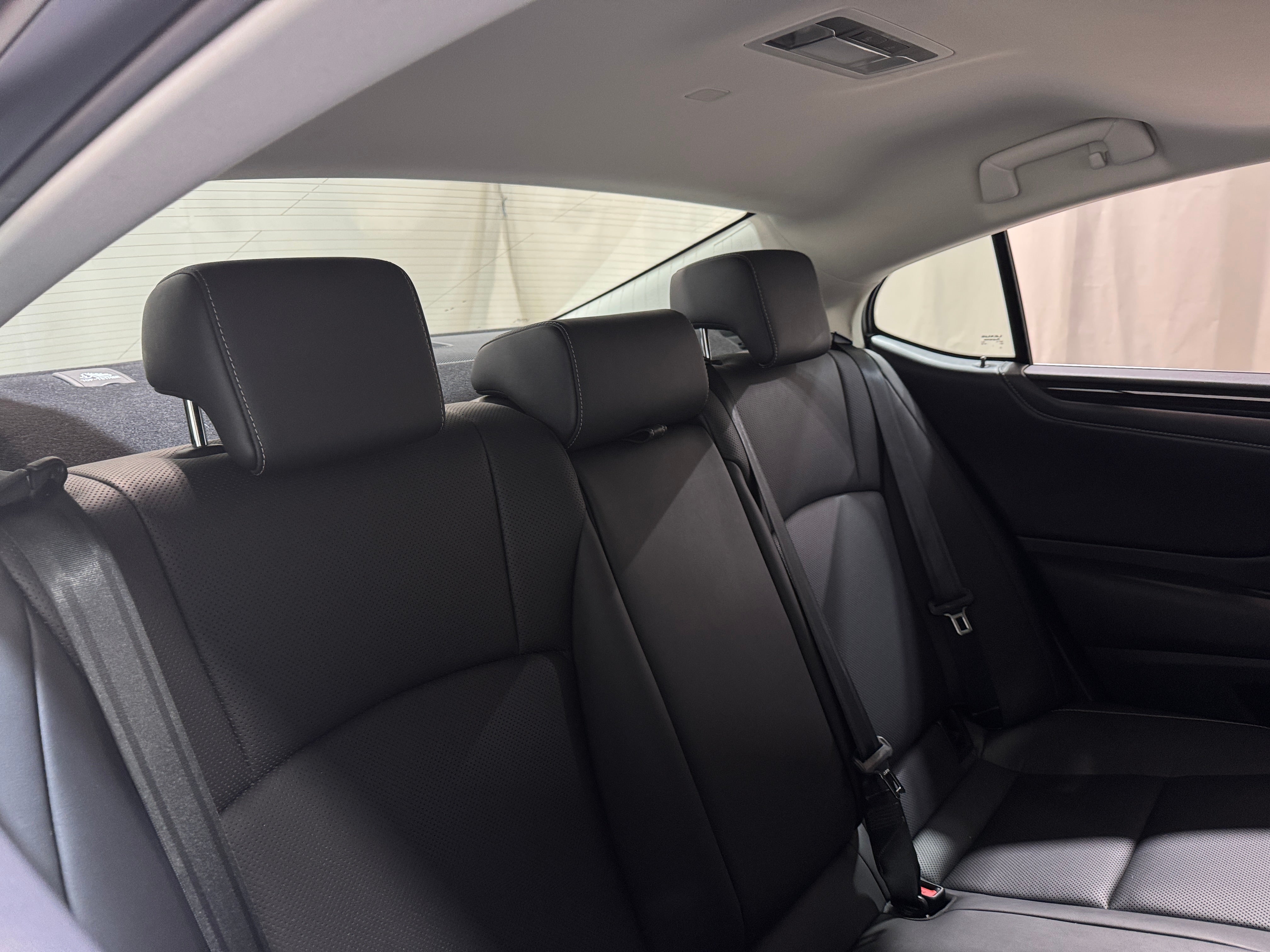 2020 Lexus ES Hybrid 300h 5