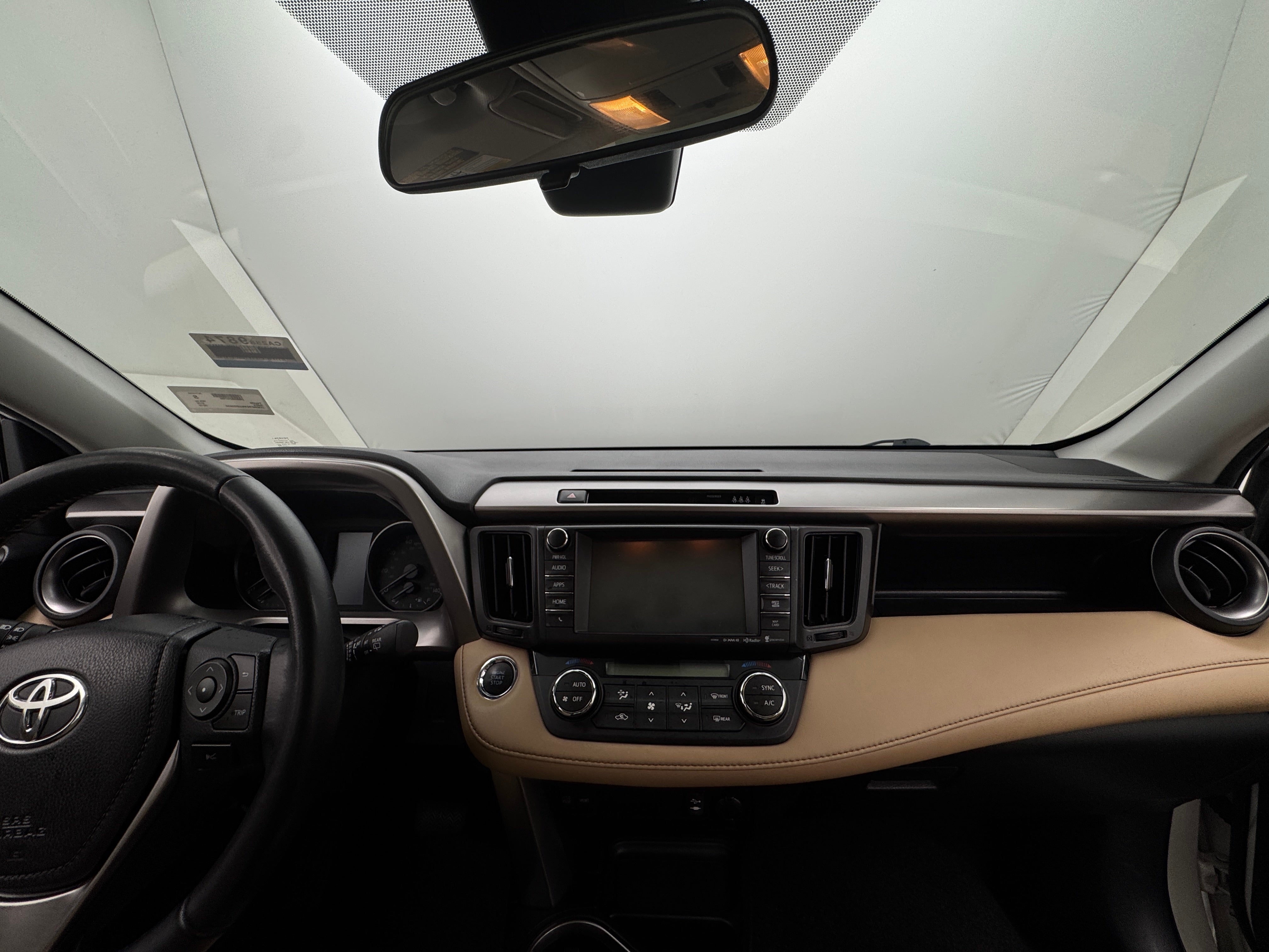 2018 Toyota RAV4 XLE 3