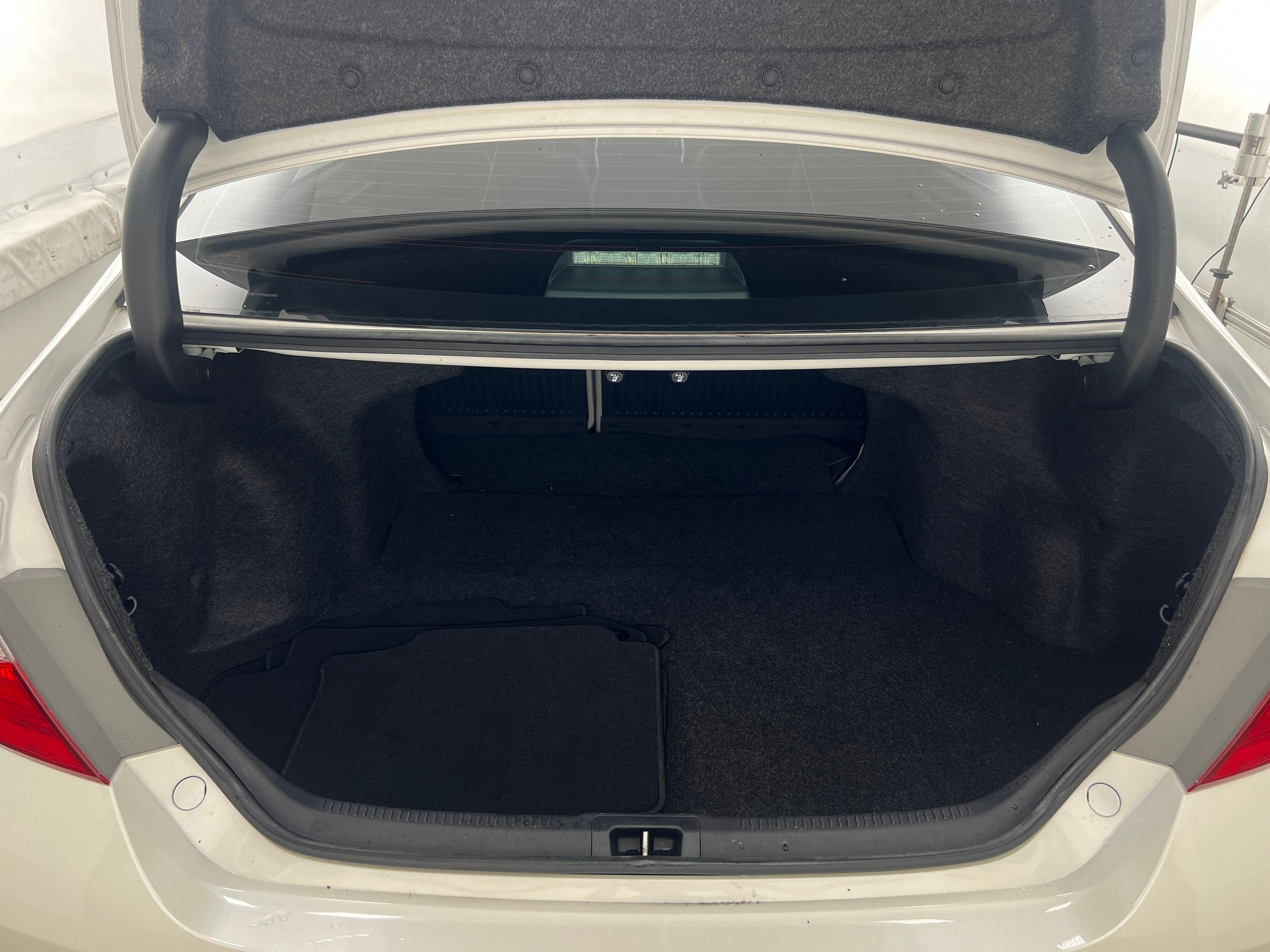 2017 Toyota Camry SE 7