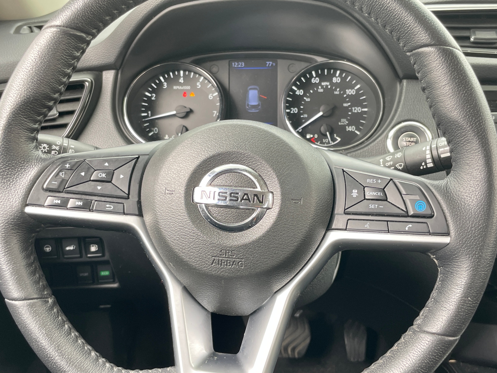 Thumbnail: 2020 Nissan Rogue - 4