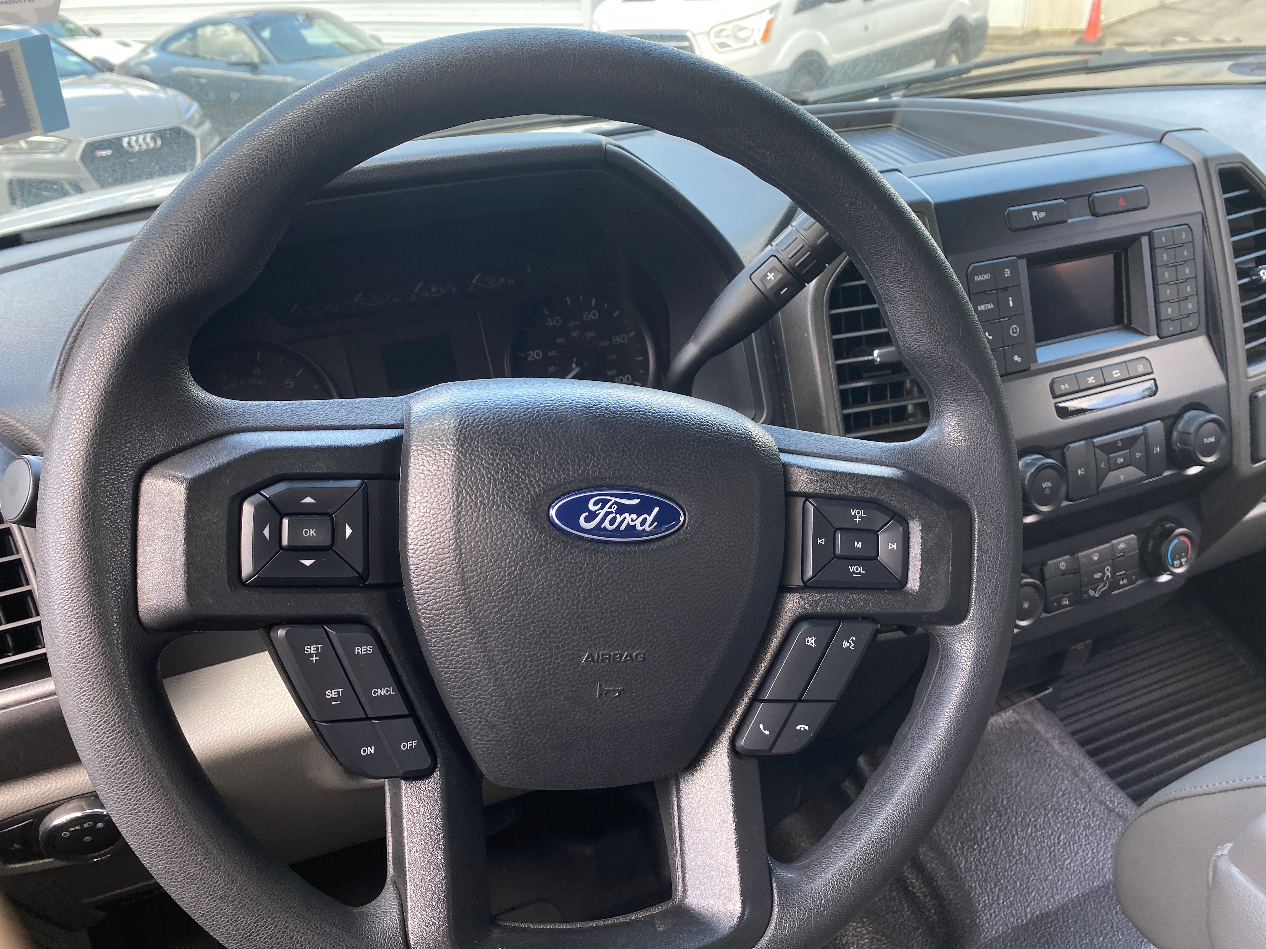 2022 Ford Econoline E-250 4