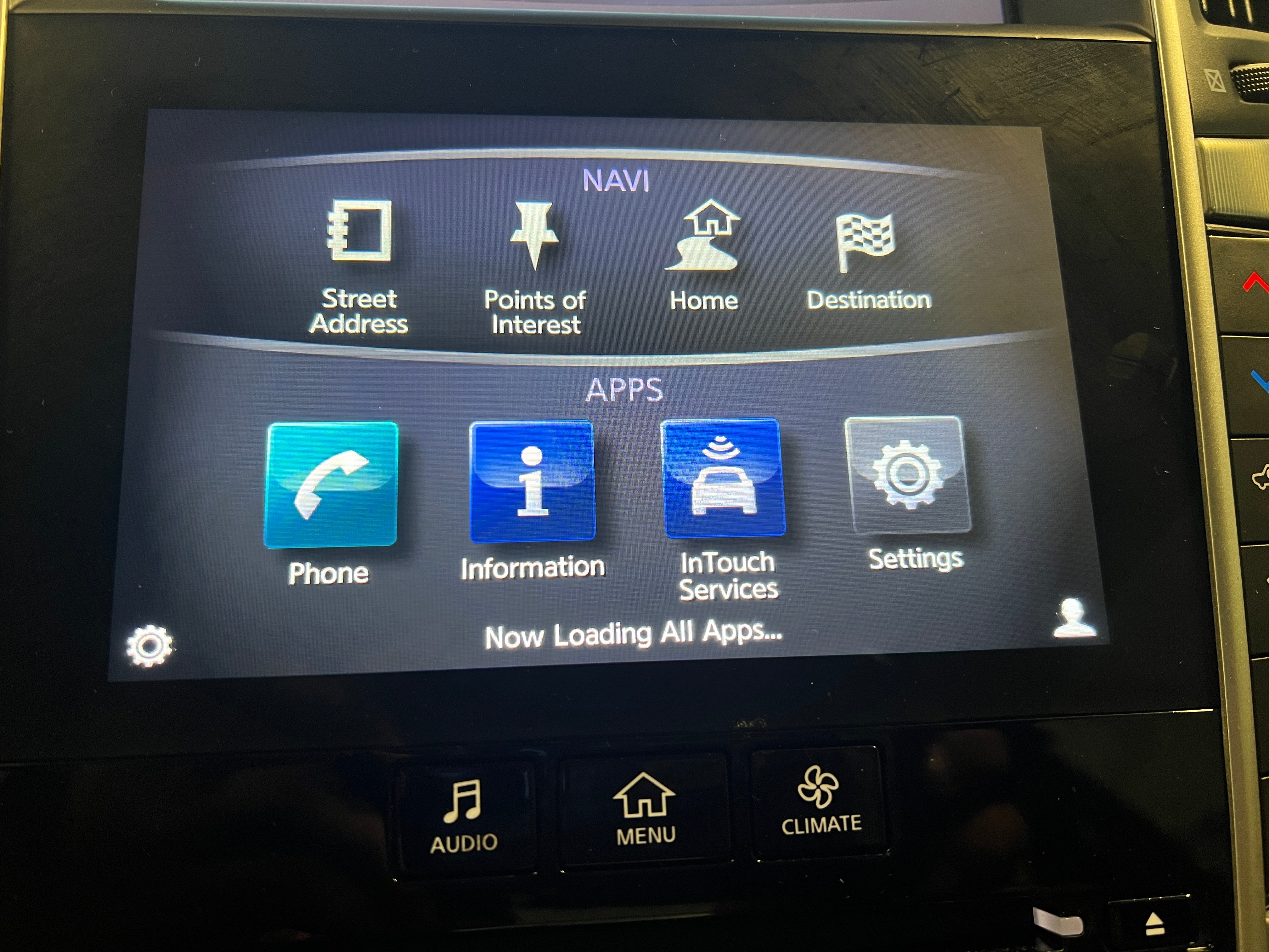 2018 INFINITI Q60 Luxe 2