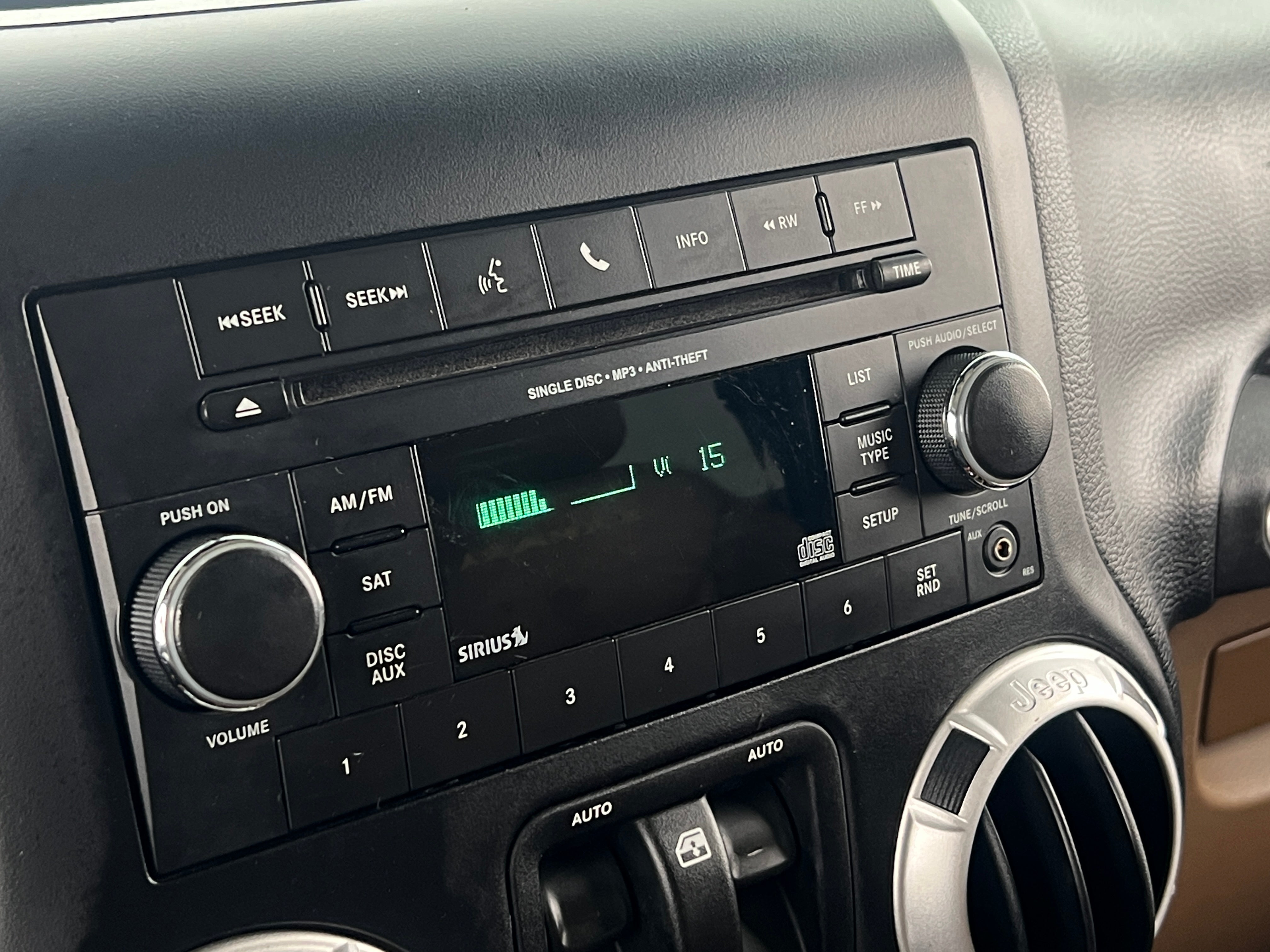 2013 Jeep Wrangler Sahara 3