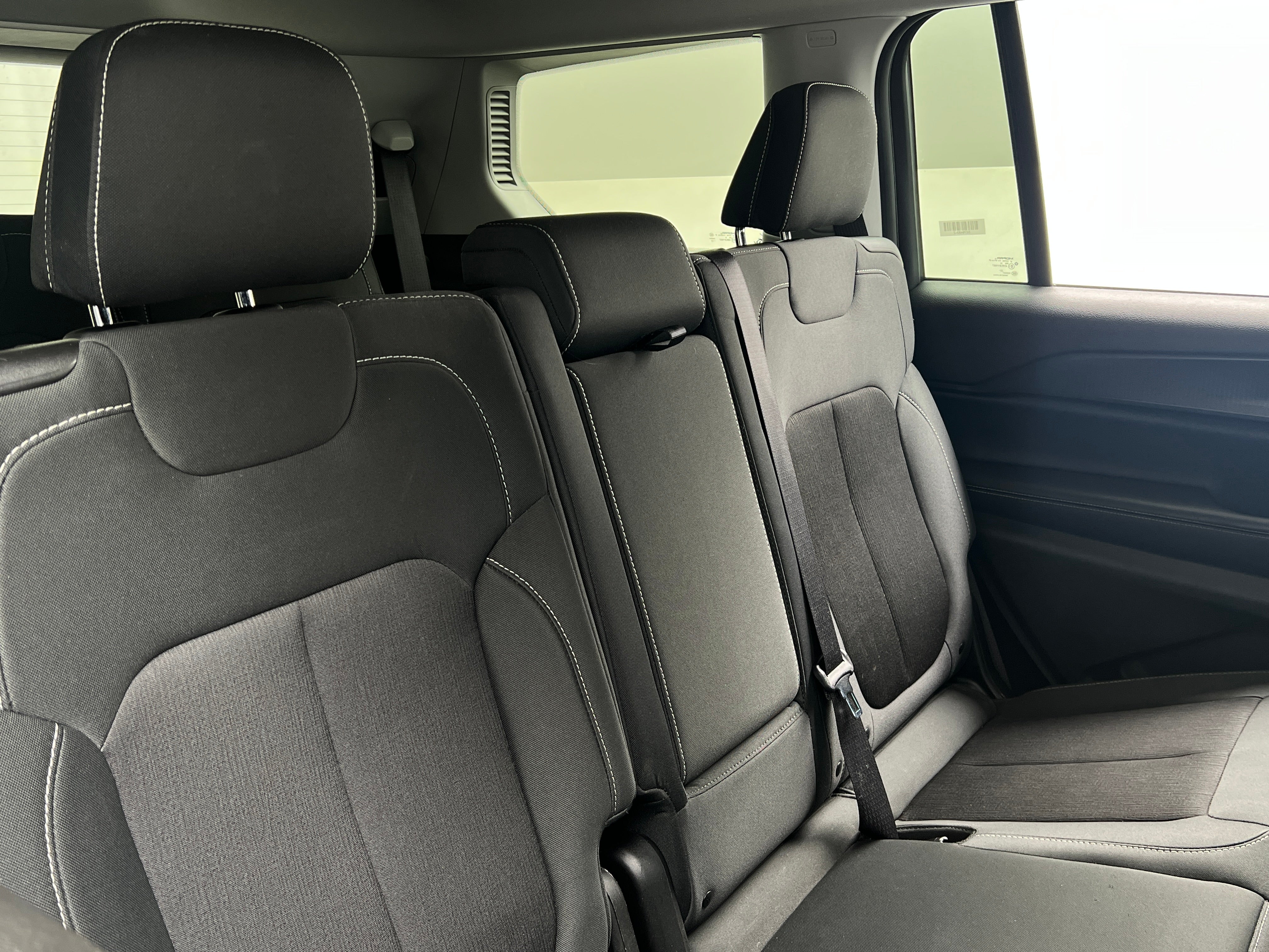 2023 Jeep Grand Cherokee L Laredo 6