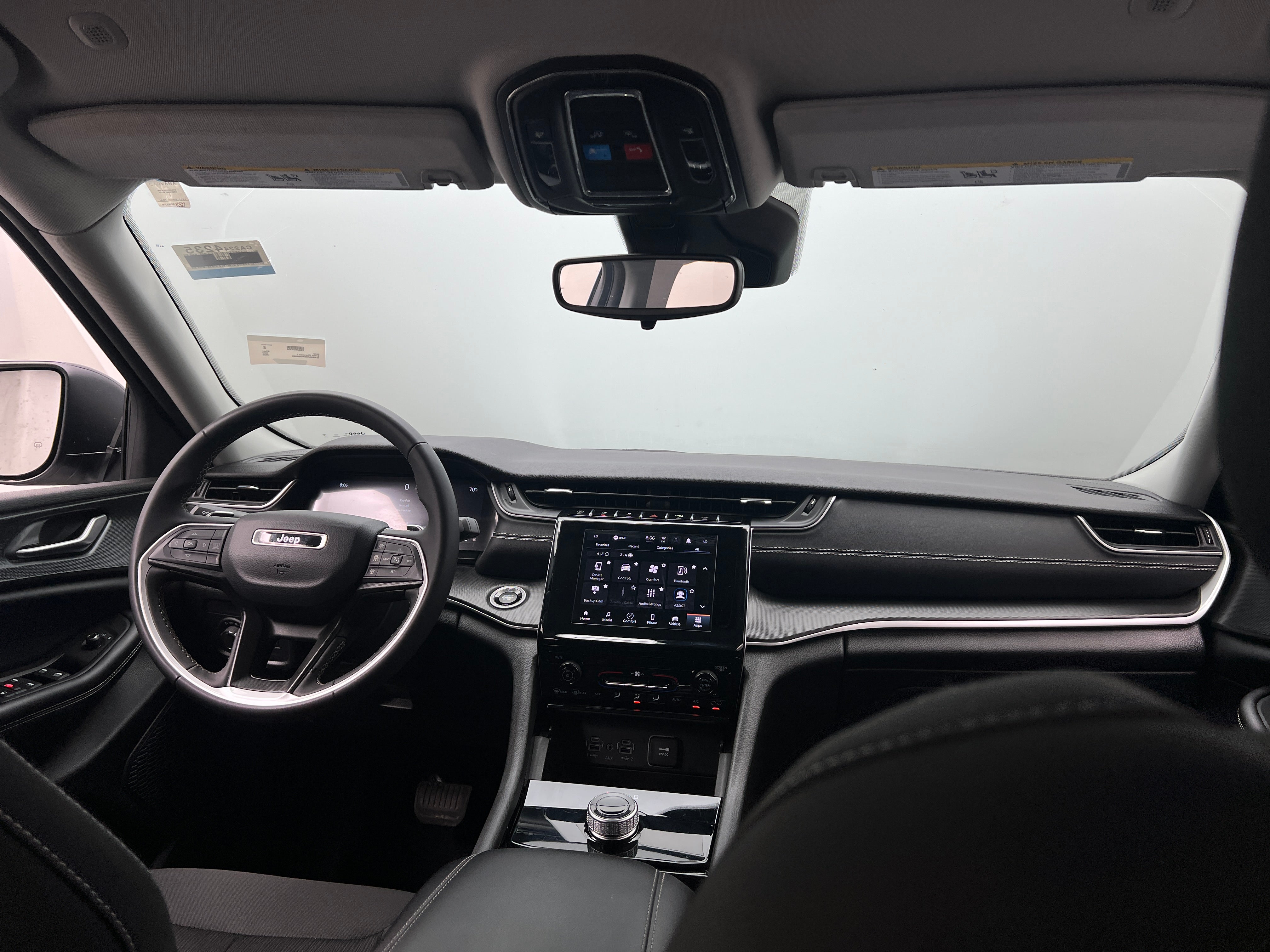 2023 Jeep Grand Cherokee L Laredo 3