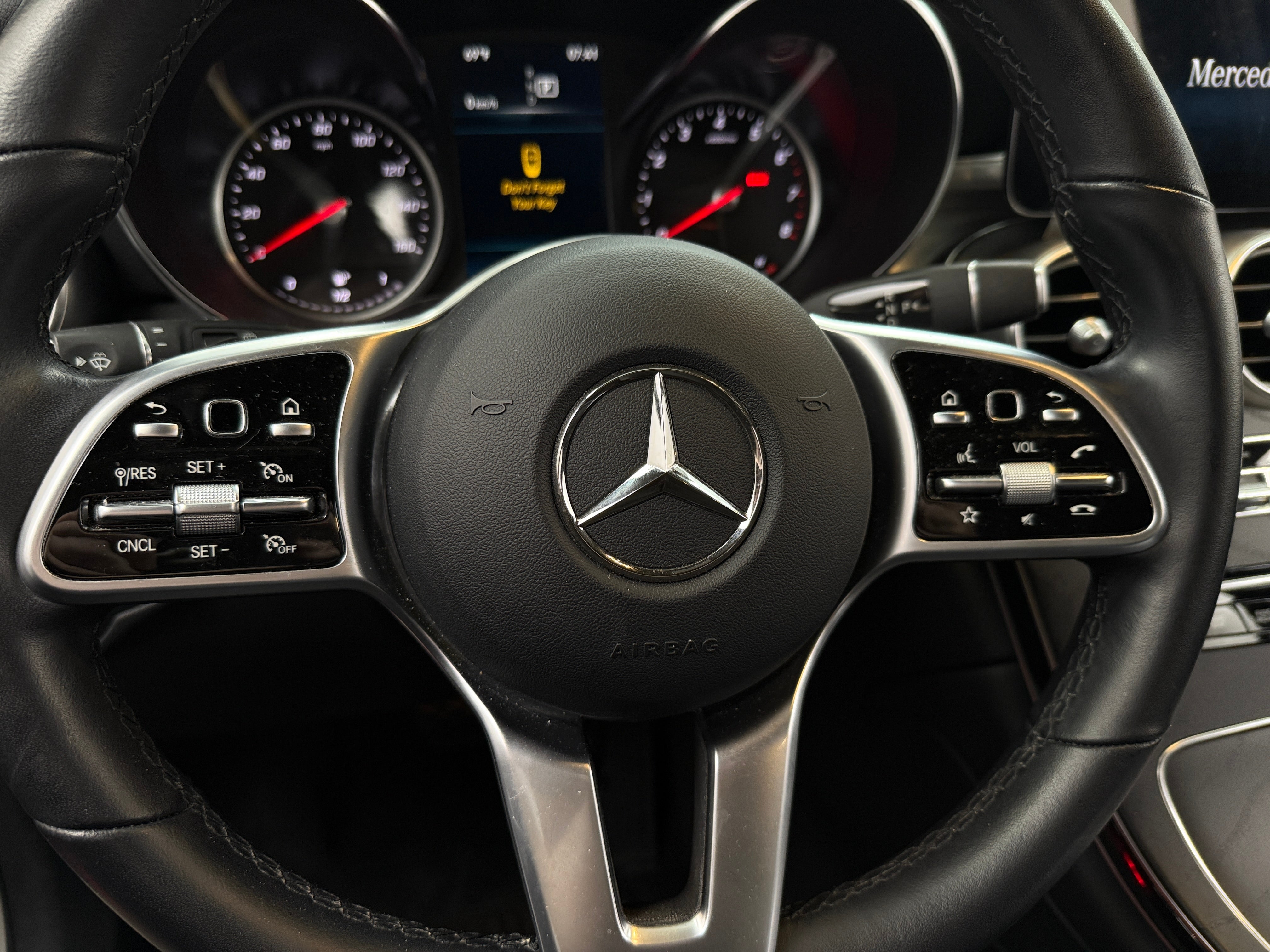 2021 Mercedes-Benz GLC 300 4