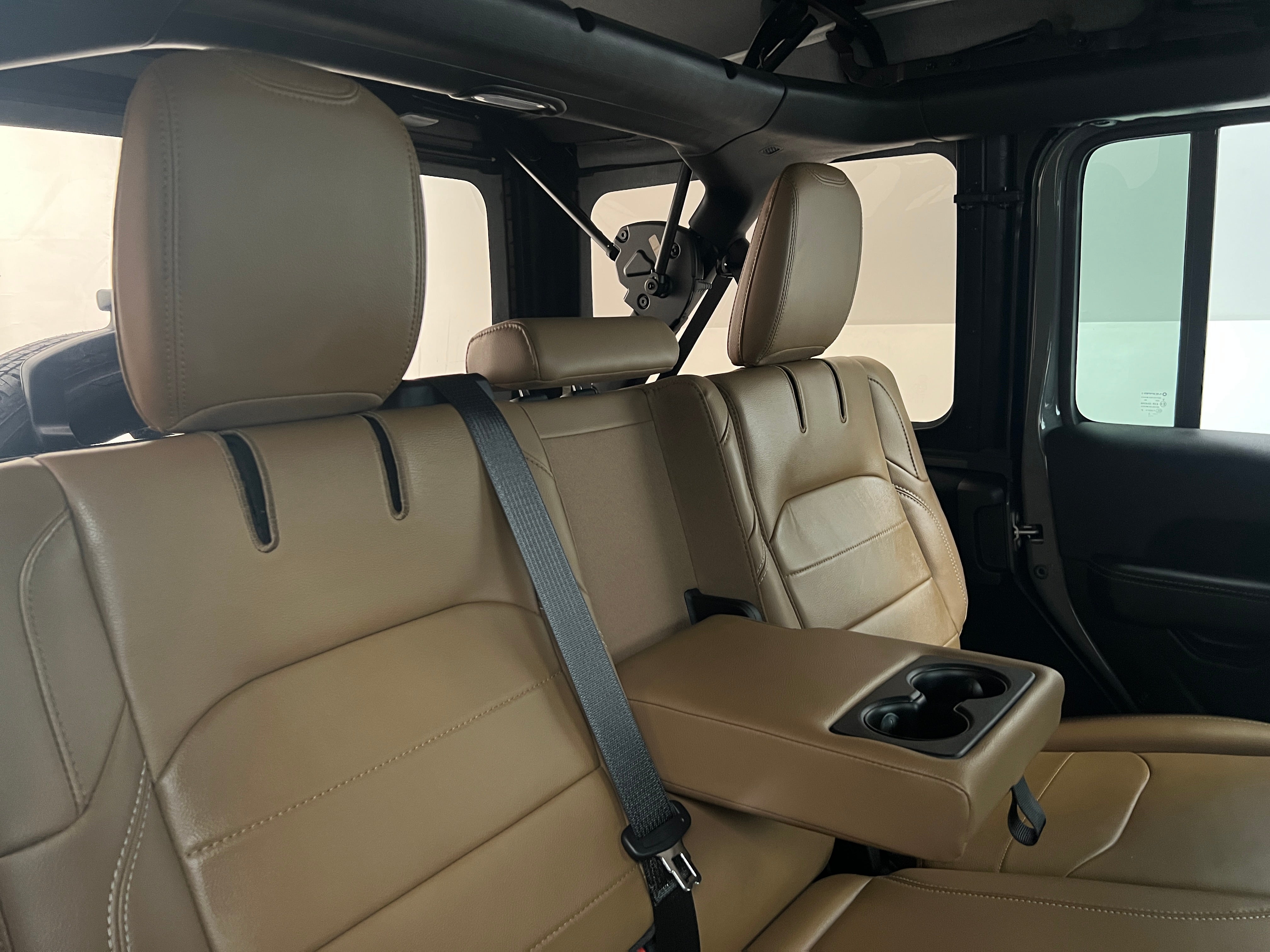 Thumbnail: 2022 Jeep Wrangler - 5