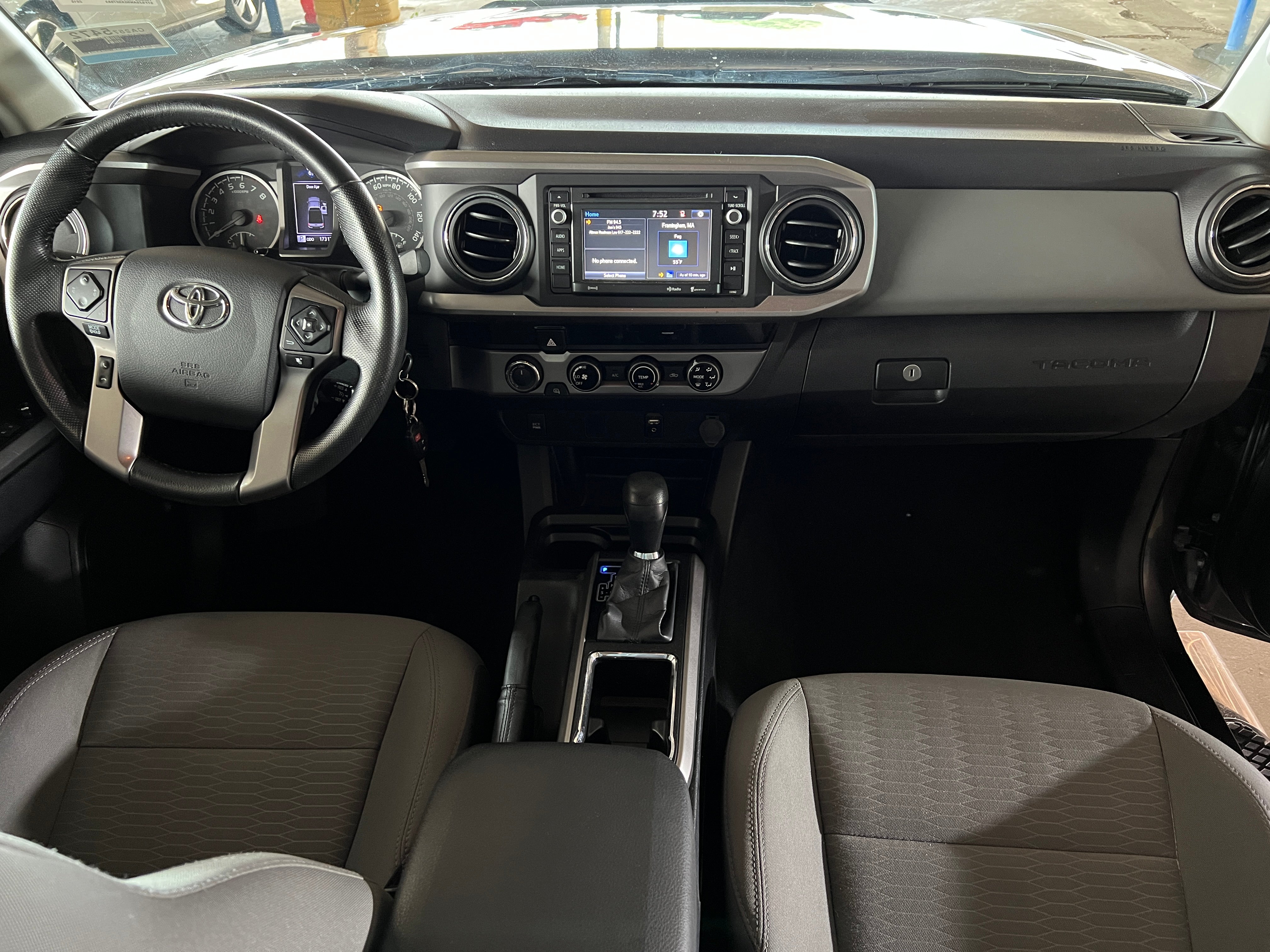 2016 Toyota Tacoma SR5 3