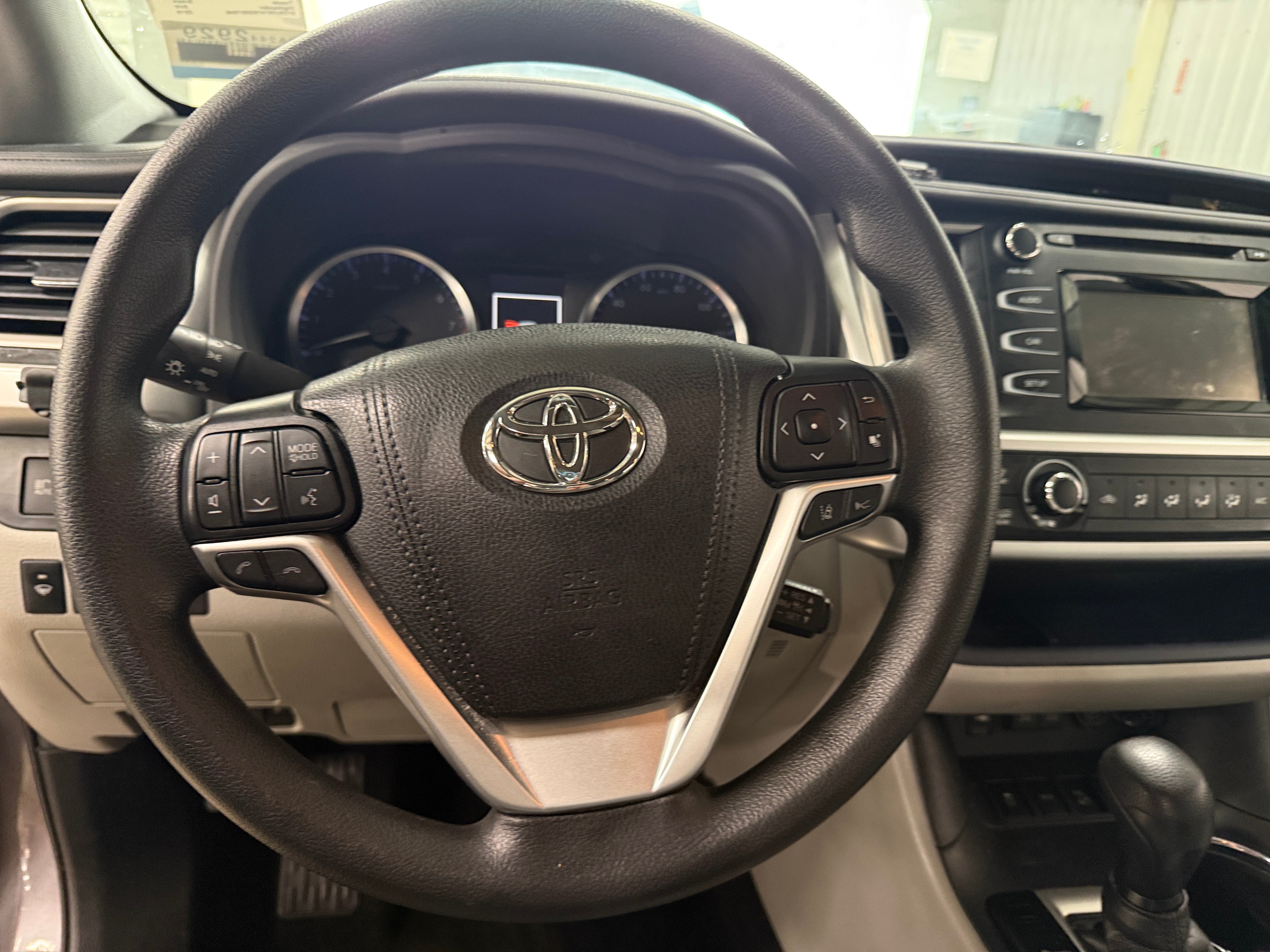 2019 Toyota Highlander LE 5