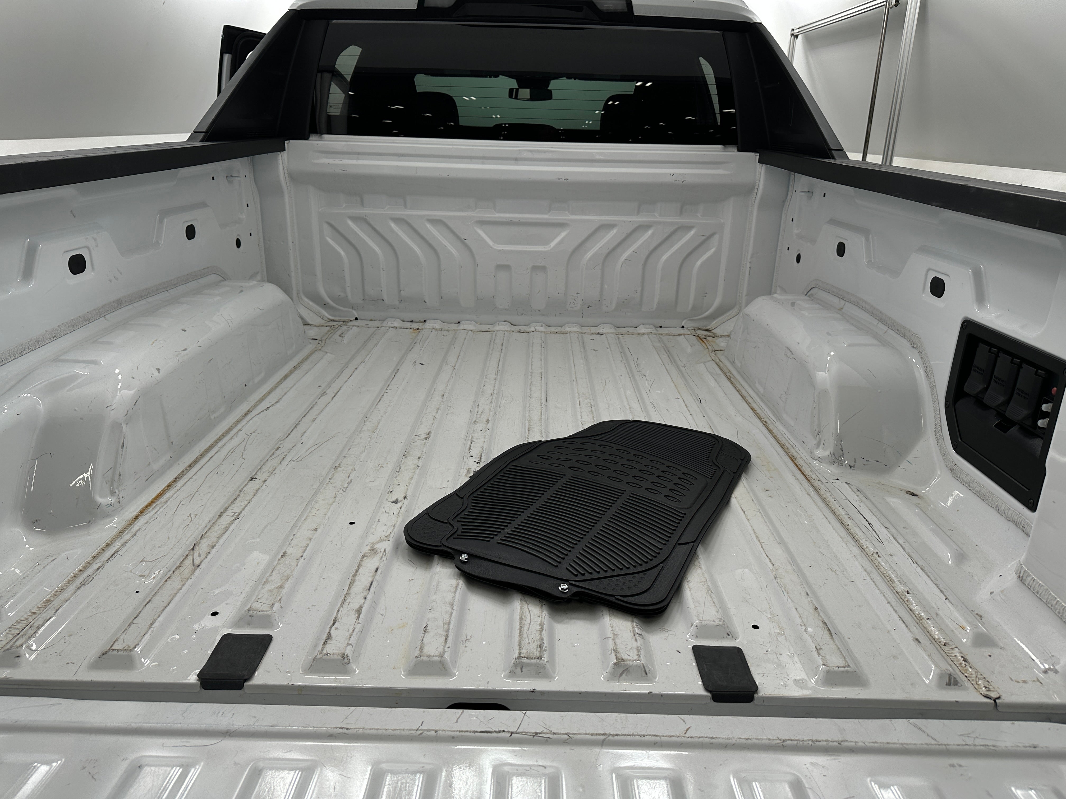 2024 Chevrolet Silverado EV Work Truck 7