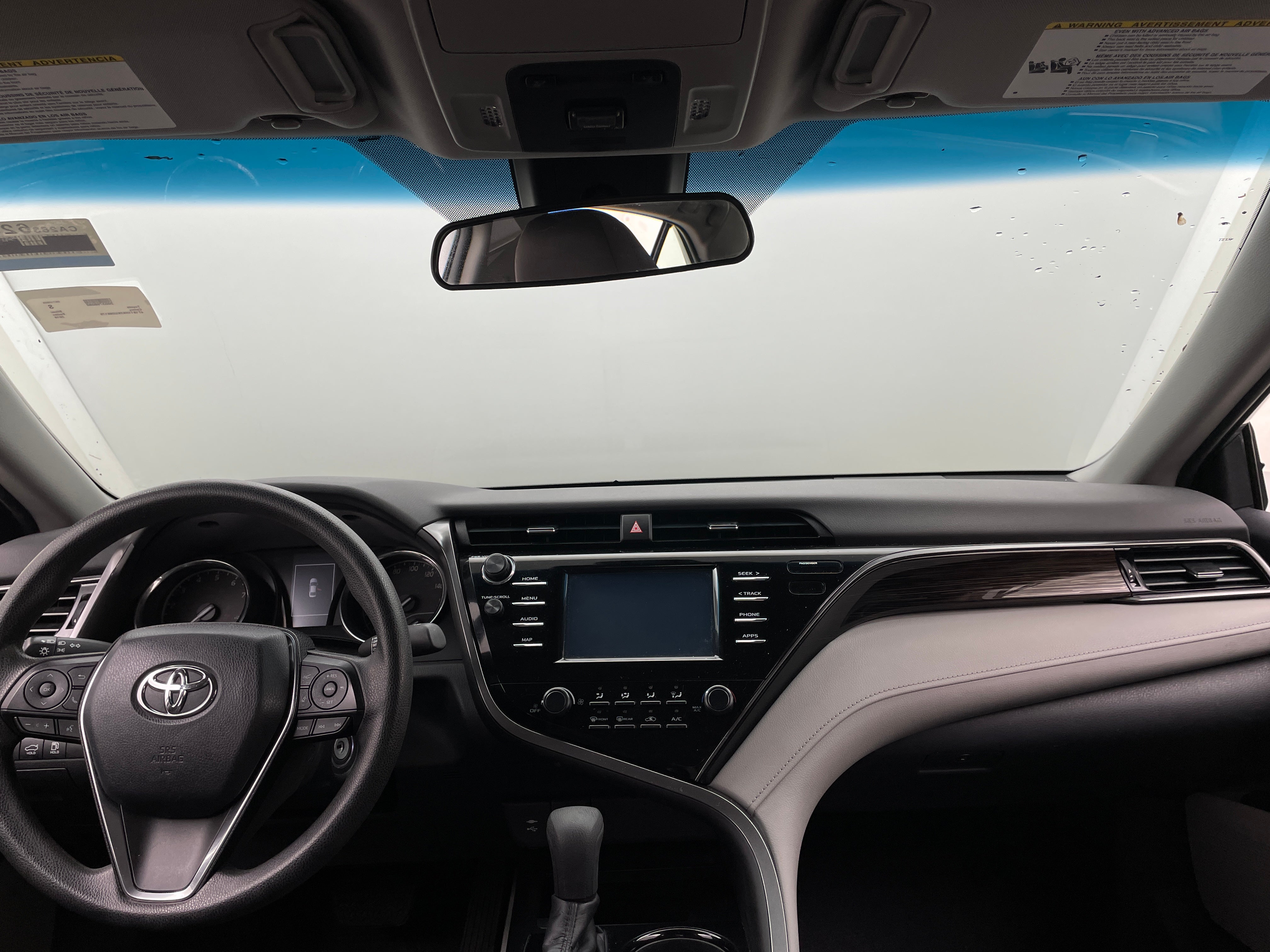2019 Toyota Camry LE 3