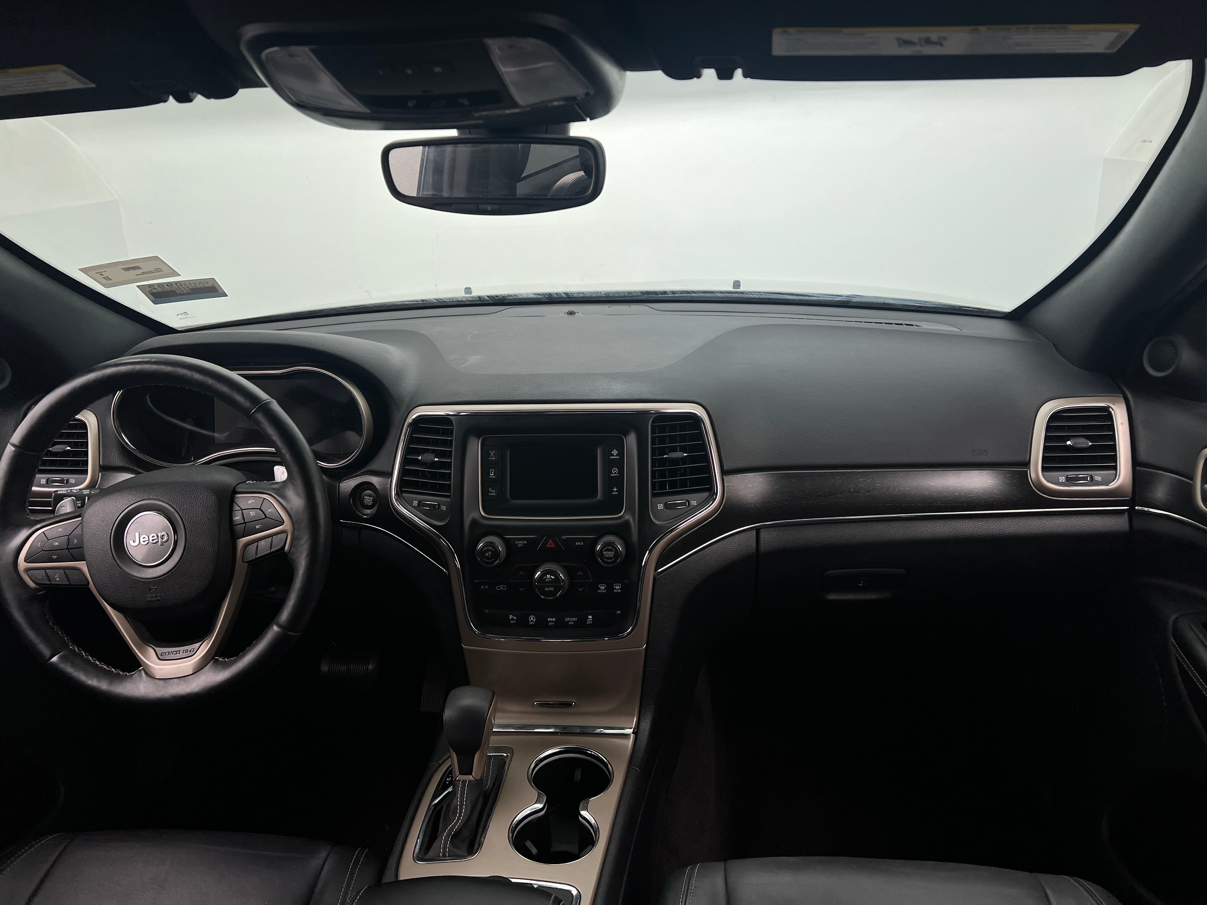 2017 Jeep Grand Cherokee Limited Edition 3