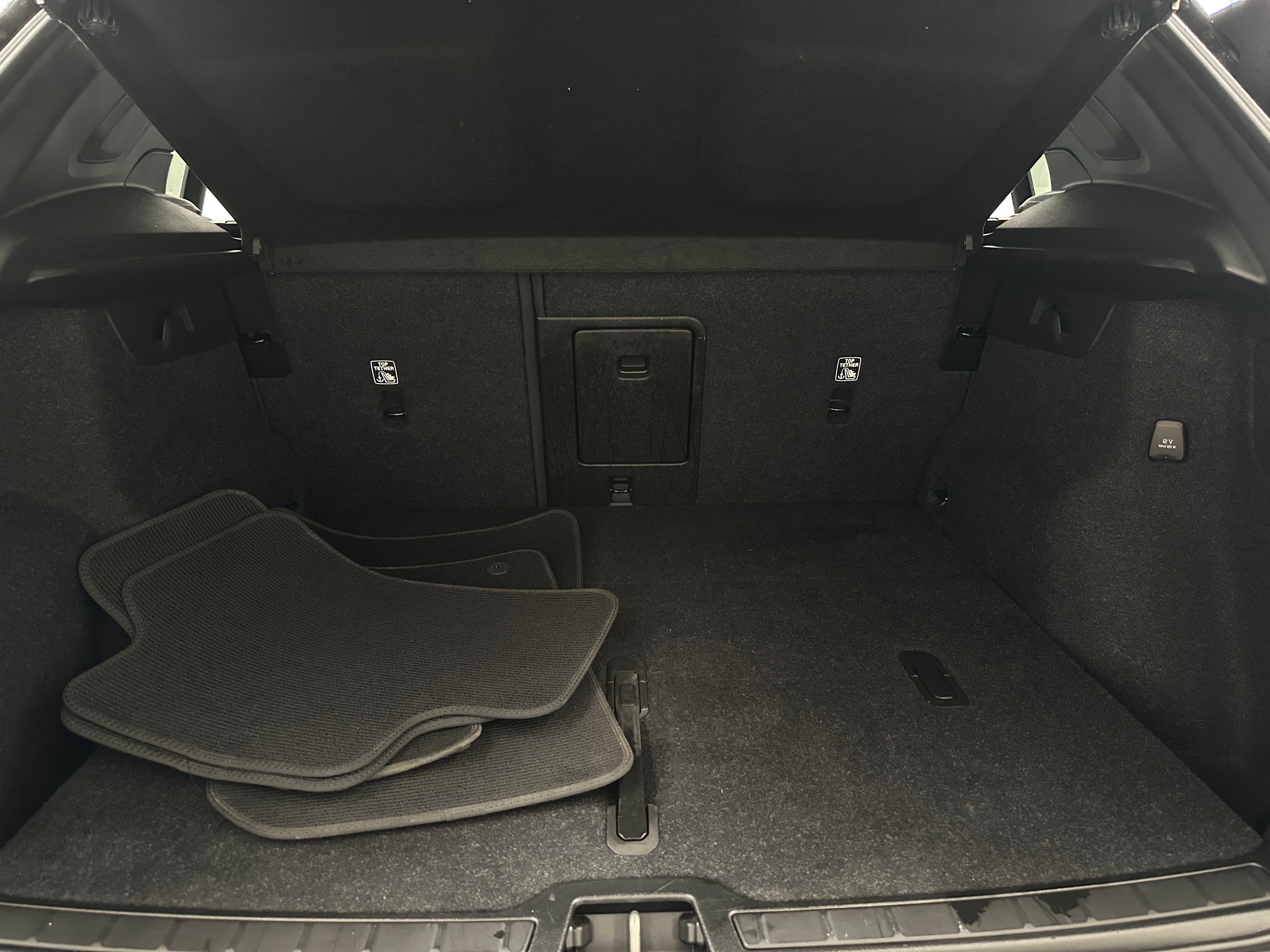 2023 Volvo XC40 Recharge Ultimate 7