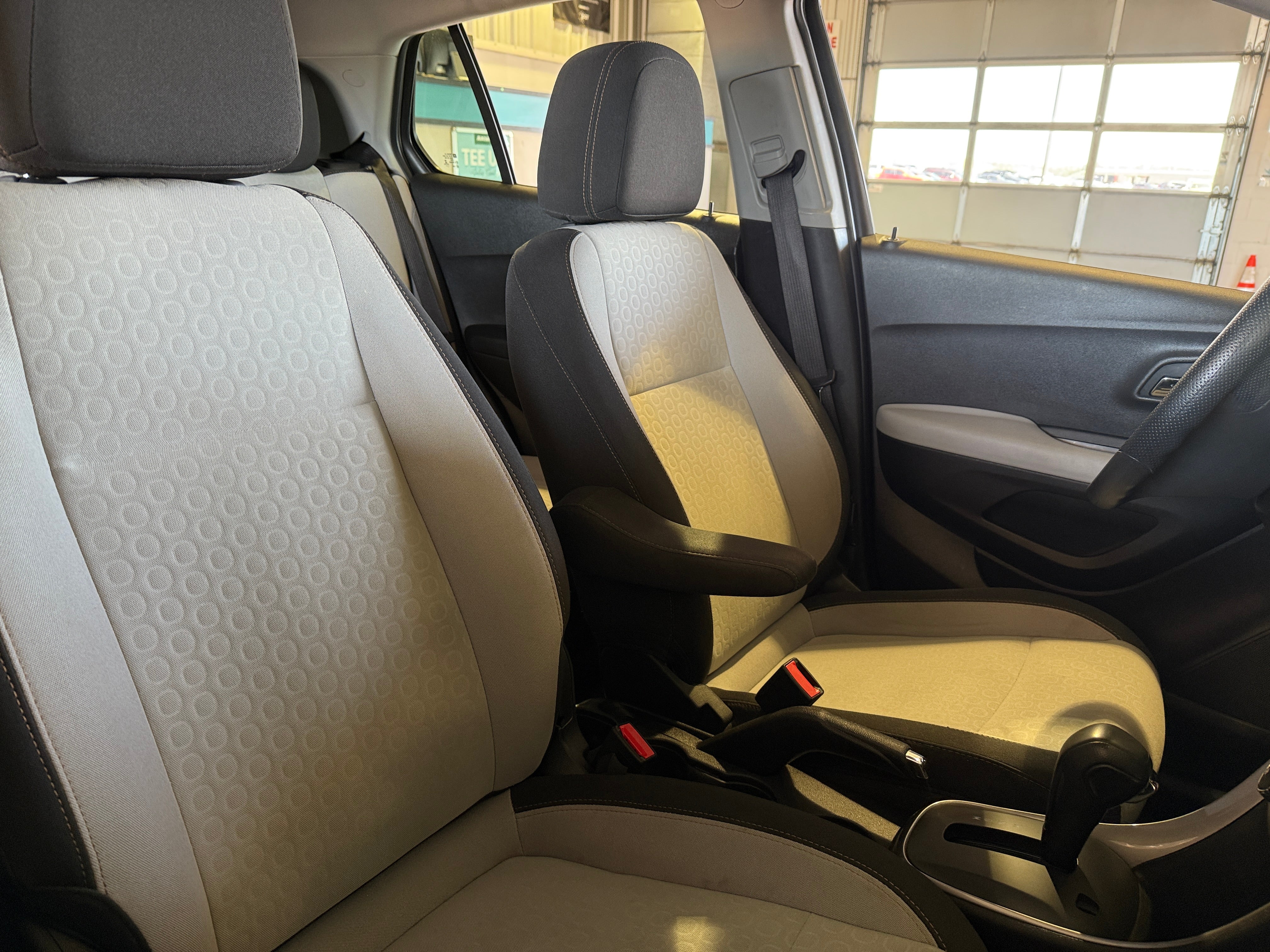 2017 Chevrolet Trax LS 2