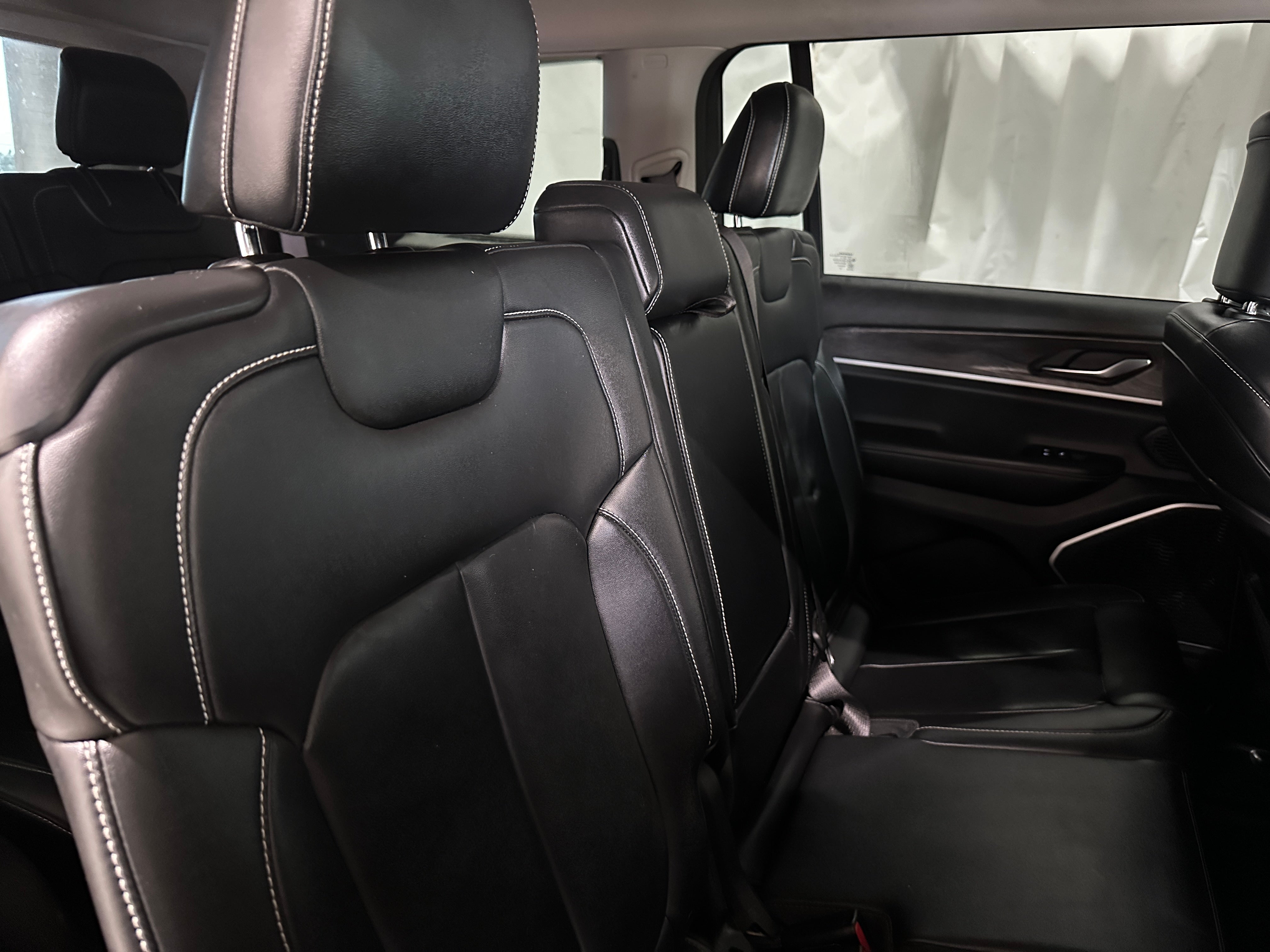 2022 Jeep Grand Cherokee L Limited Edition 5
