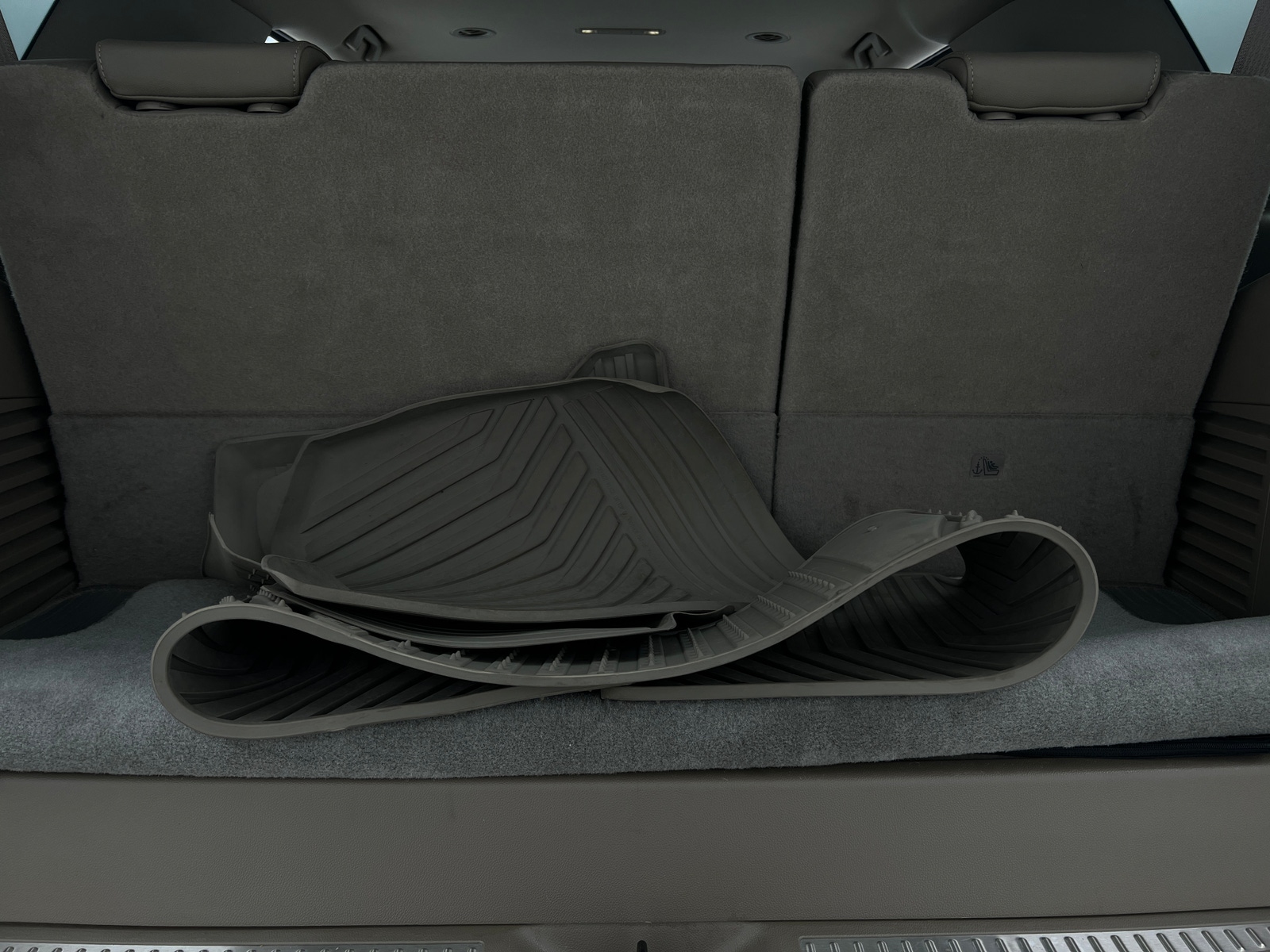 Thumbnail: 2016 Chevrolet Tahoe - 6