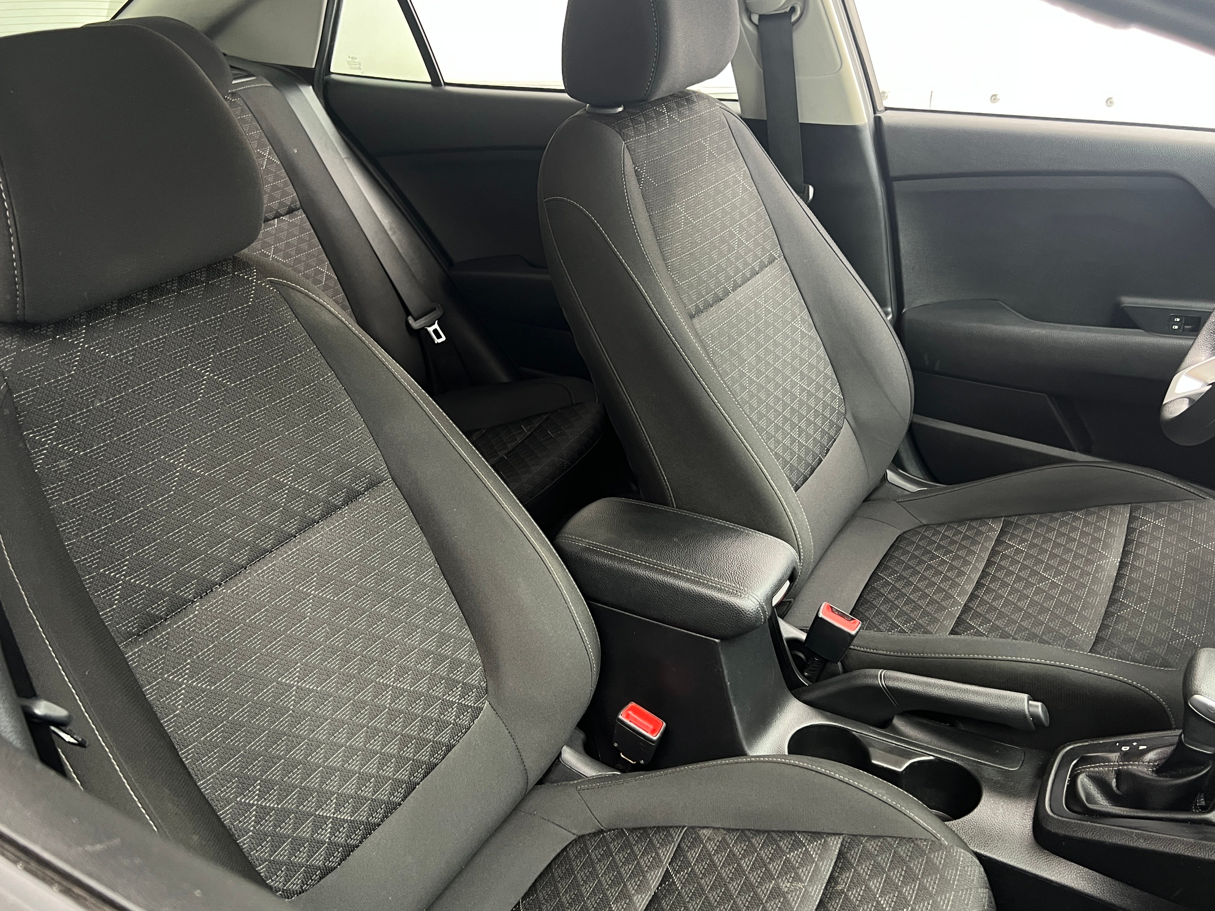 2022 Kia Rio S 2